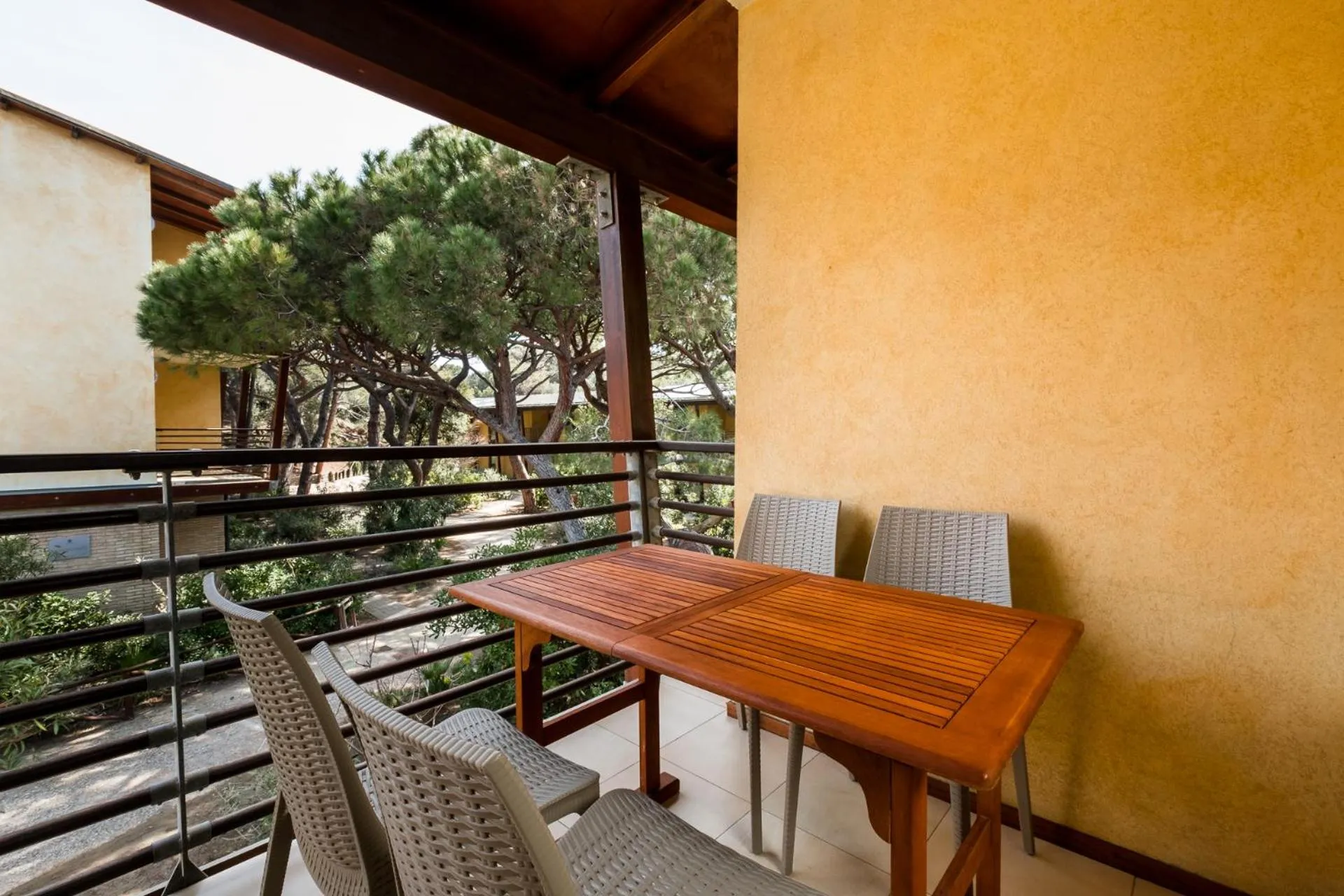 Balcony/Terrace in Canado Family Hotel