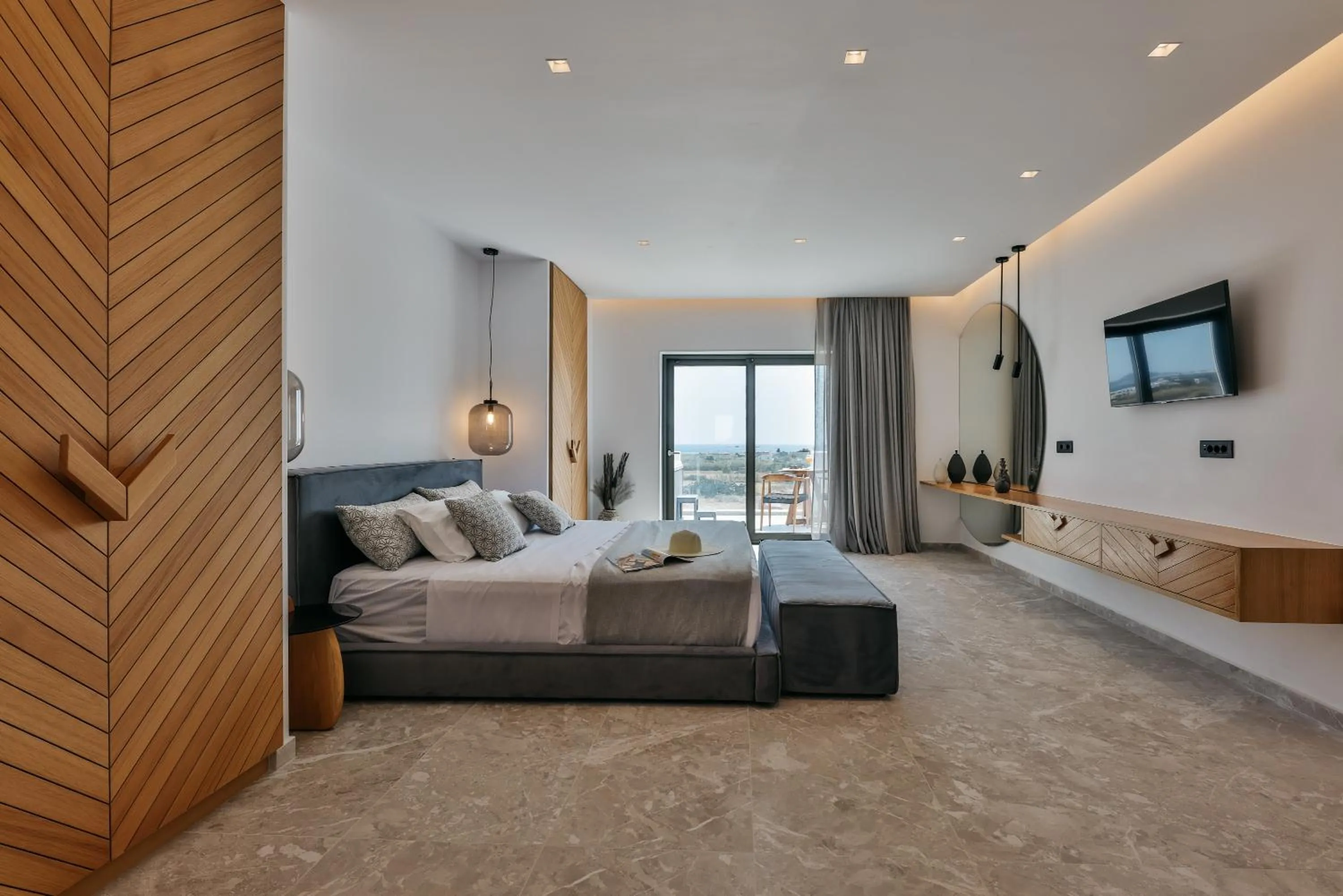 Milestones Naxos