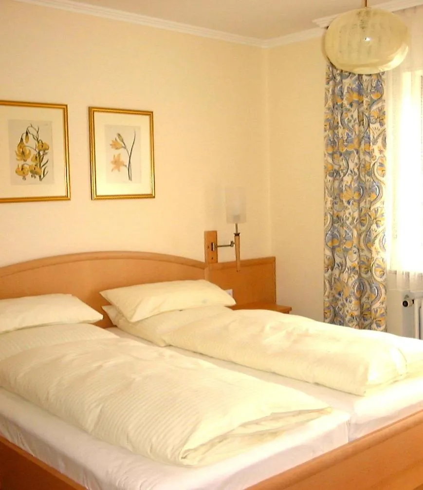Bed in Haus Mirabell