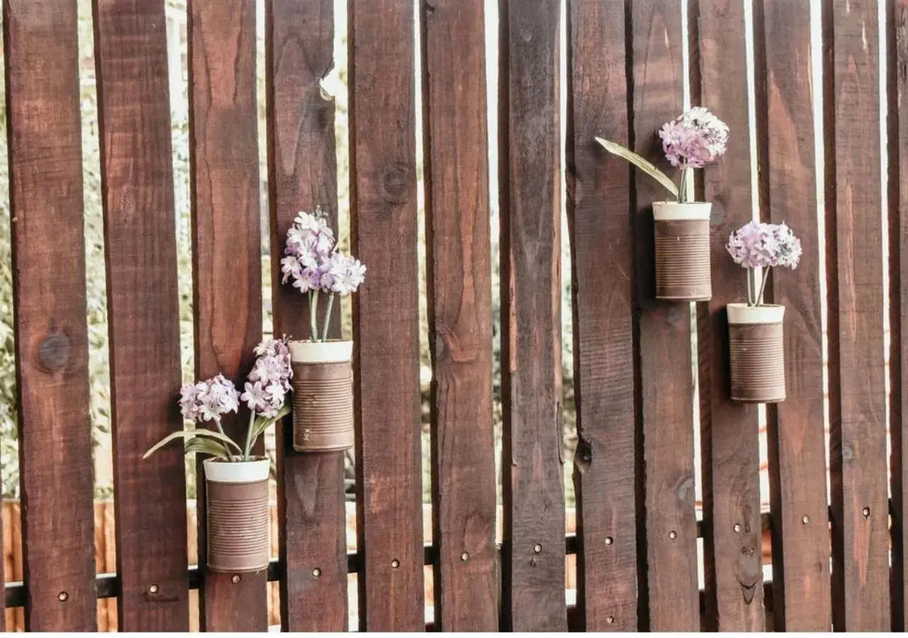 Decorative detail in Knock Out View Clarens Decorative detail in Knock Out View Clarens