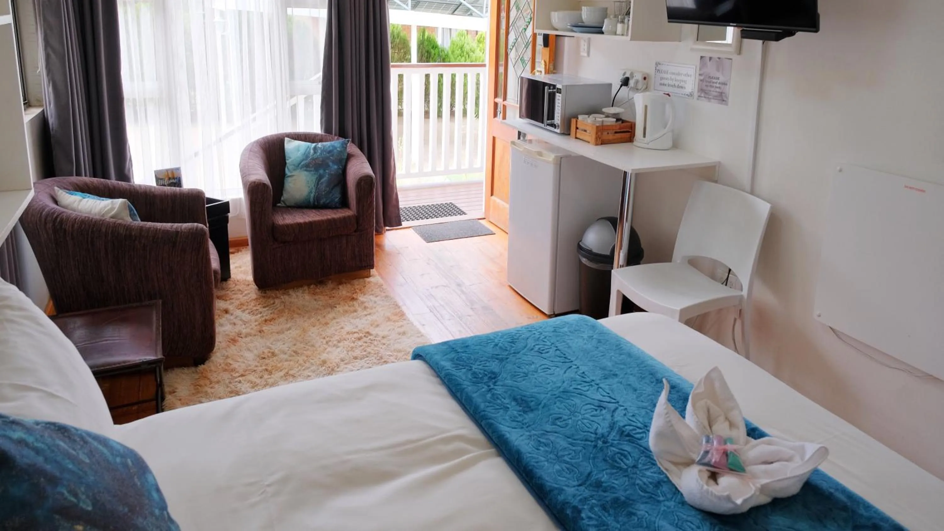 Photo of the whole room in Knock Out View Clarens