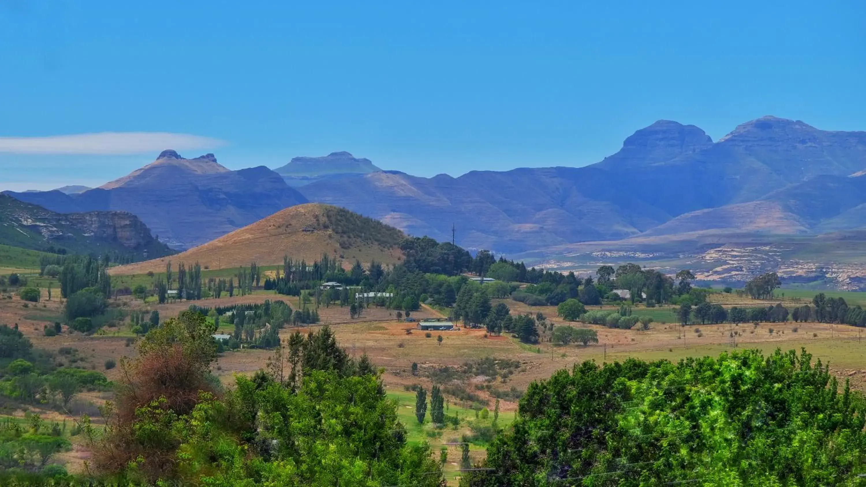 Natural landscape in Knock Out View Clarens Natural landscape in Knock Out View Clarens