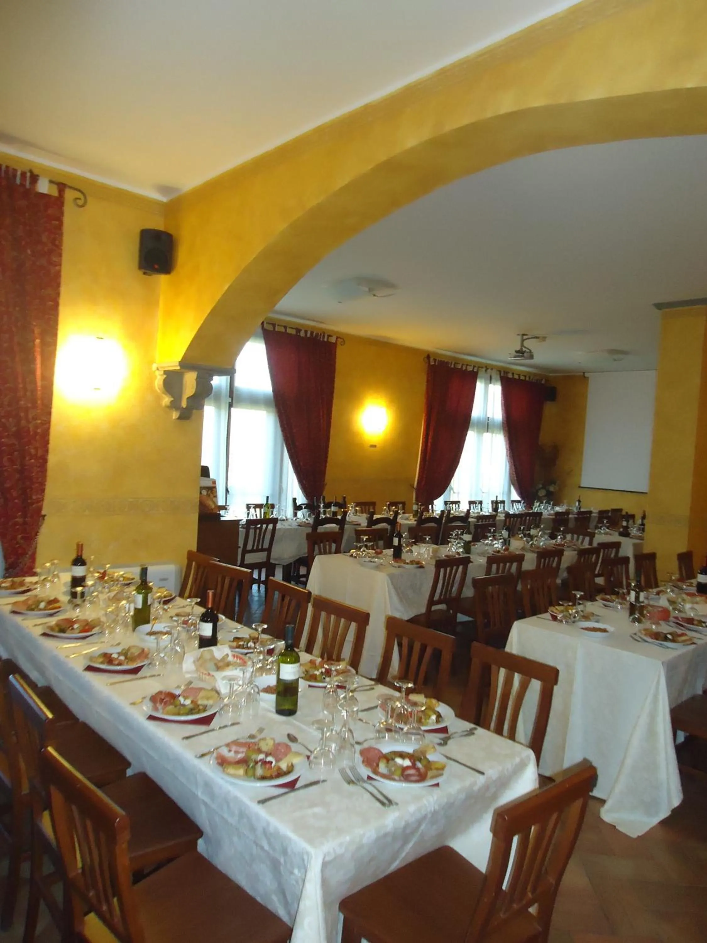 Restaurant/places to eat in Antica Locanda Della Via Francigena