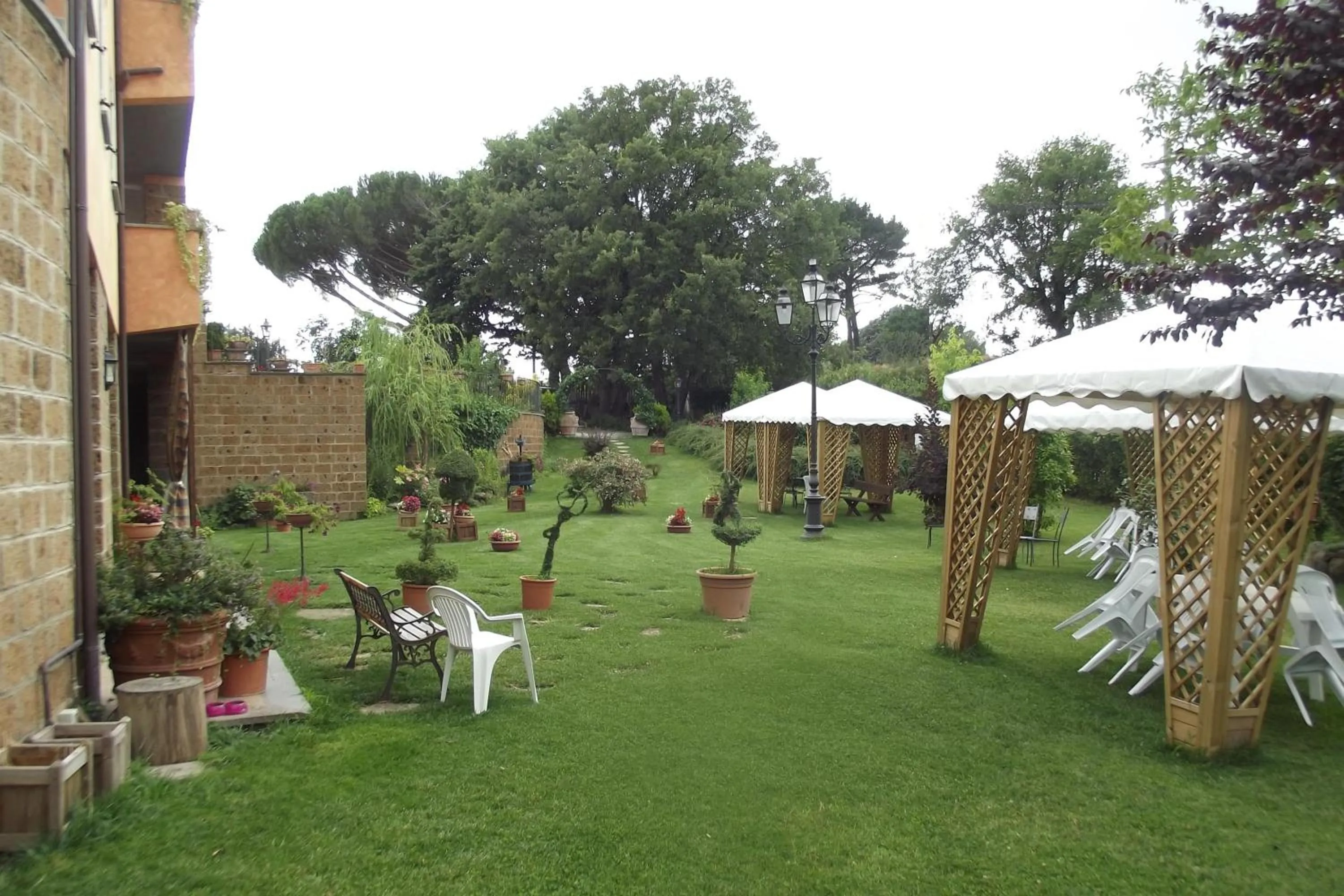Facade/entrance in Antica Locanda Della Via Francigena