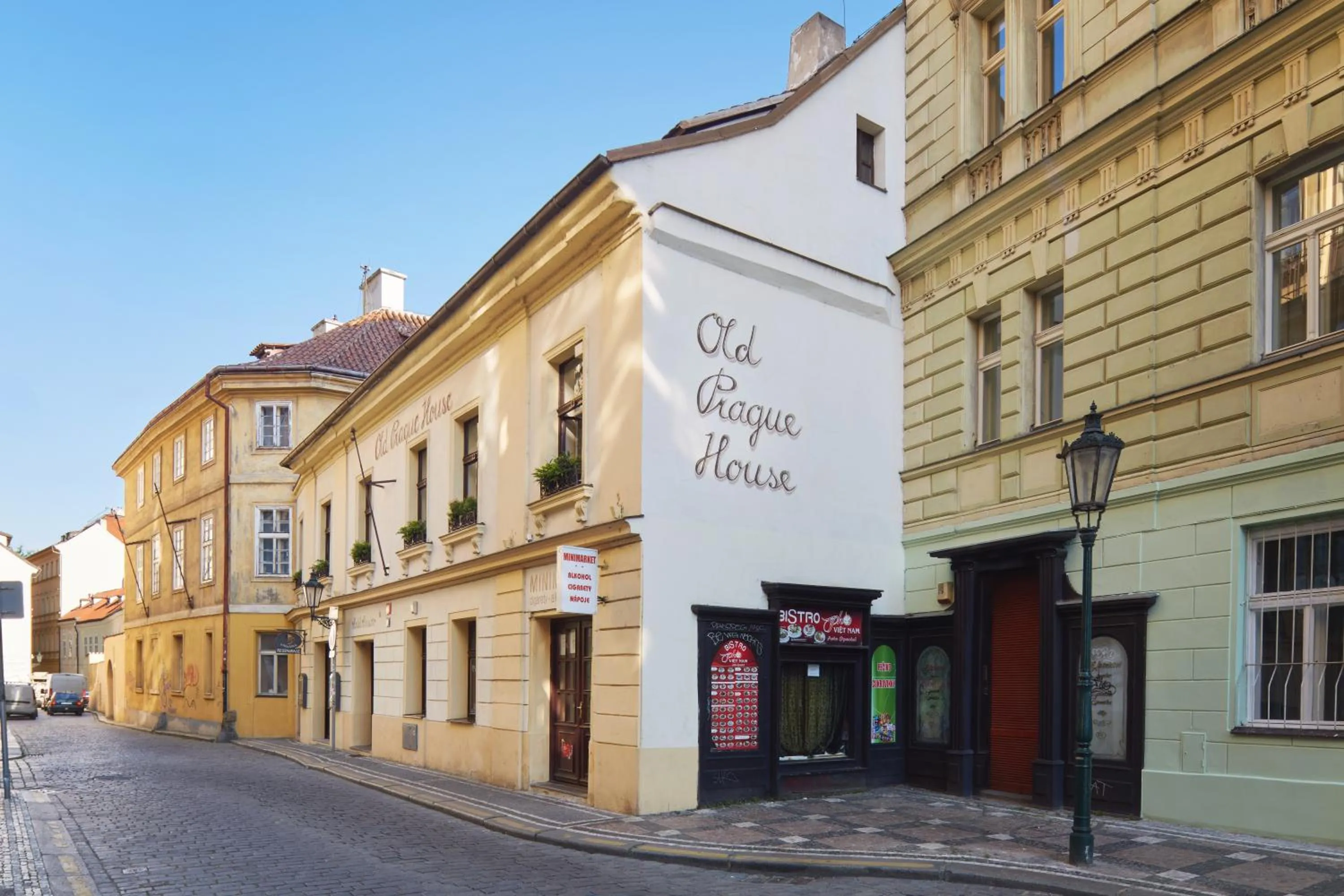Facade/entrance in Old Prague House