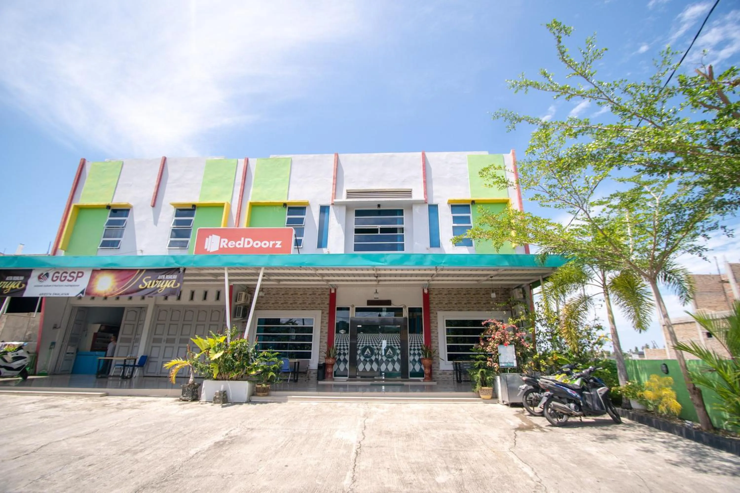 Property building in RedDoorz Syariah near Pantai Bali Abdya Blang Pidie