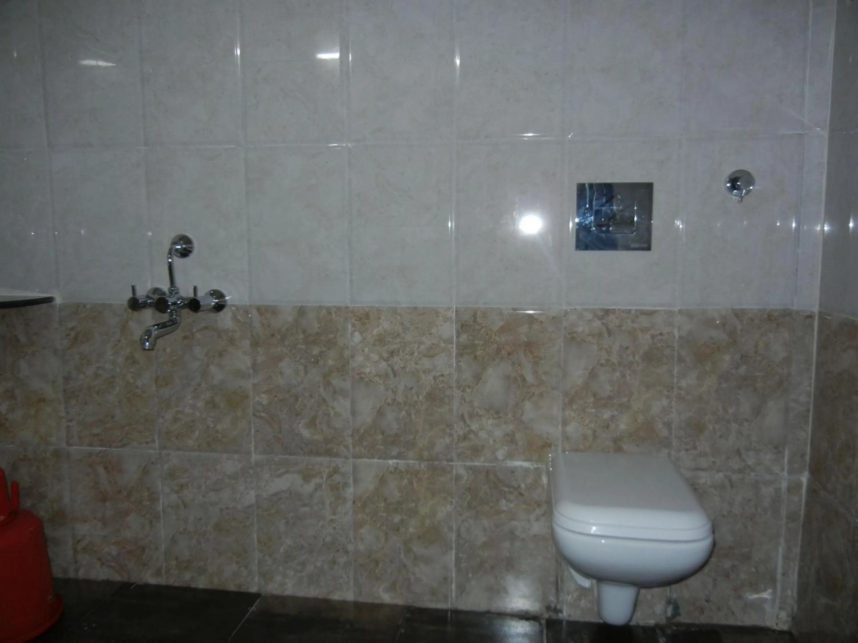 Bathroom in Hotel Grand Barrack