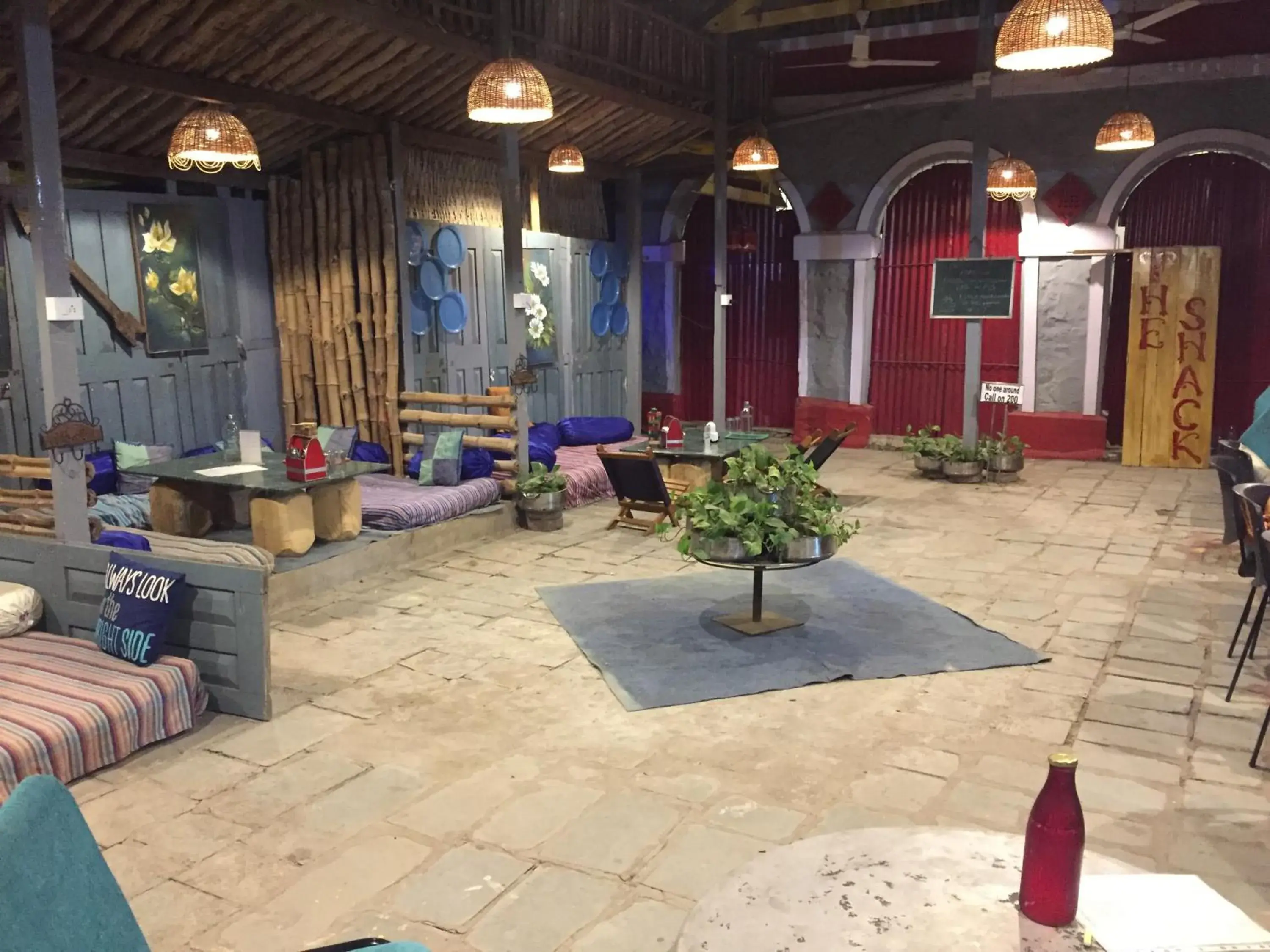 Restaurant/places to eat in Hotel Grand Barrack Restaurant/places to eat in Hotel Grand Barrack