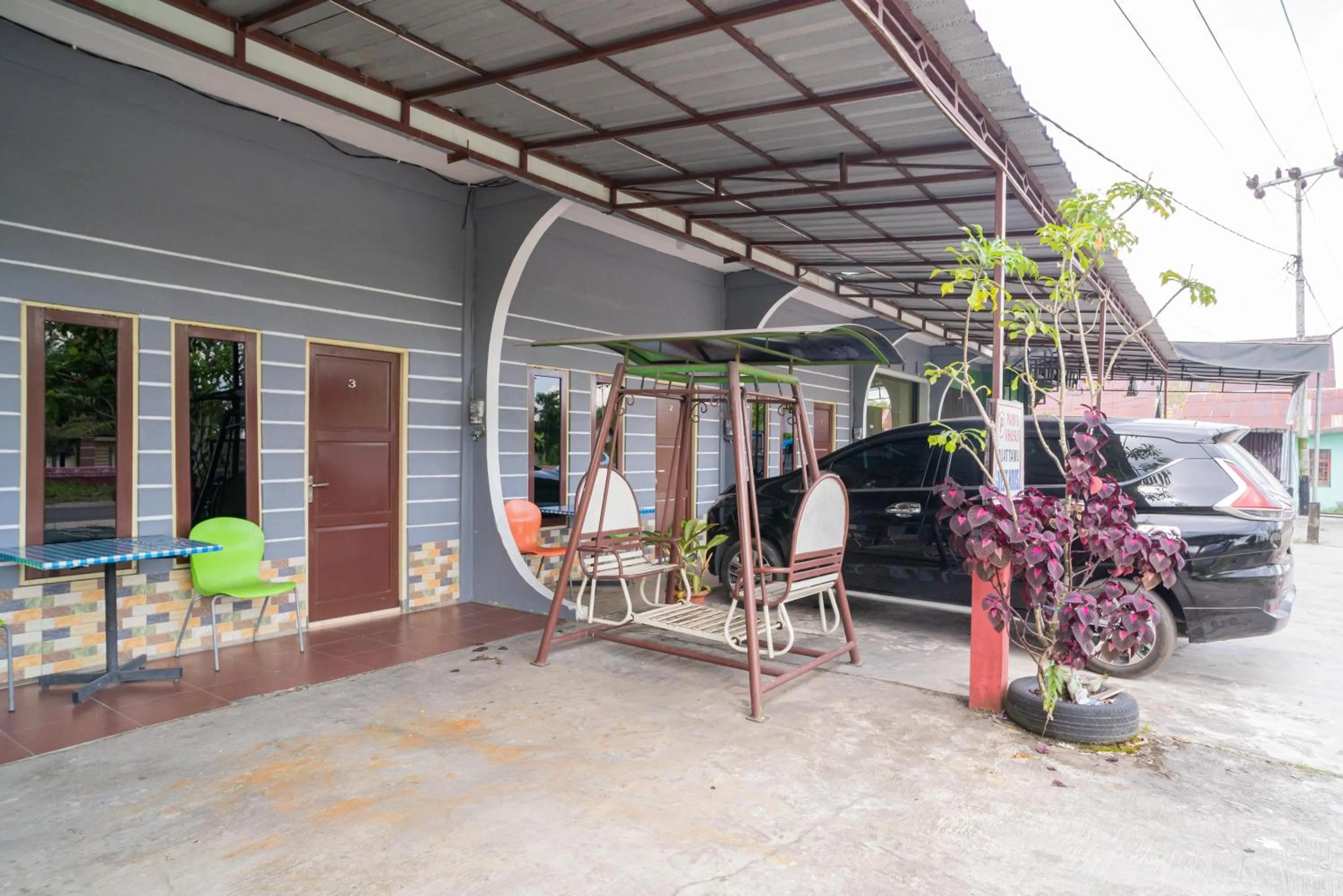 Property building in RedDoorz Syariah @ Jalan Bukit Kaminting 2