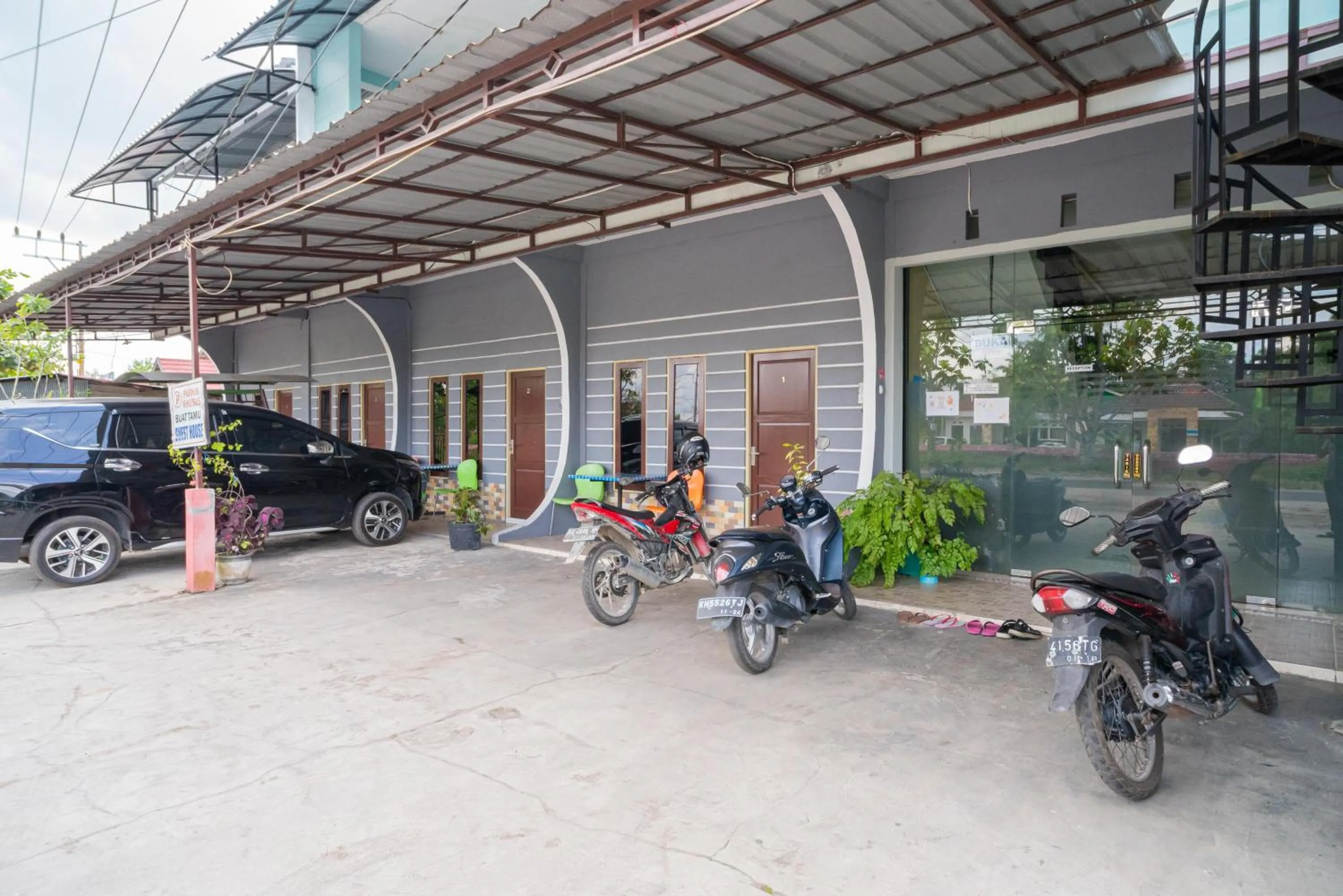 RedDoorz Syariah @ Jalan Bukit Kaminting 2