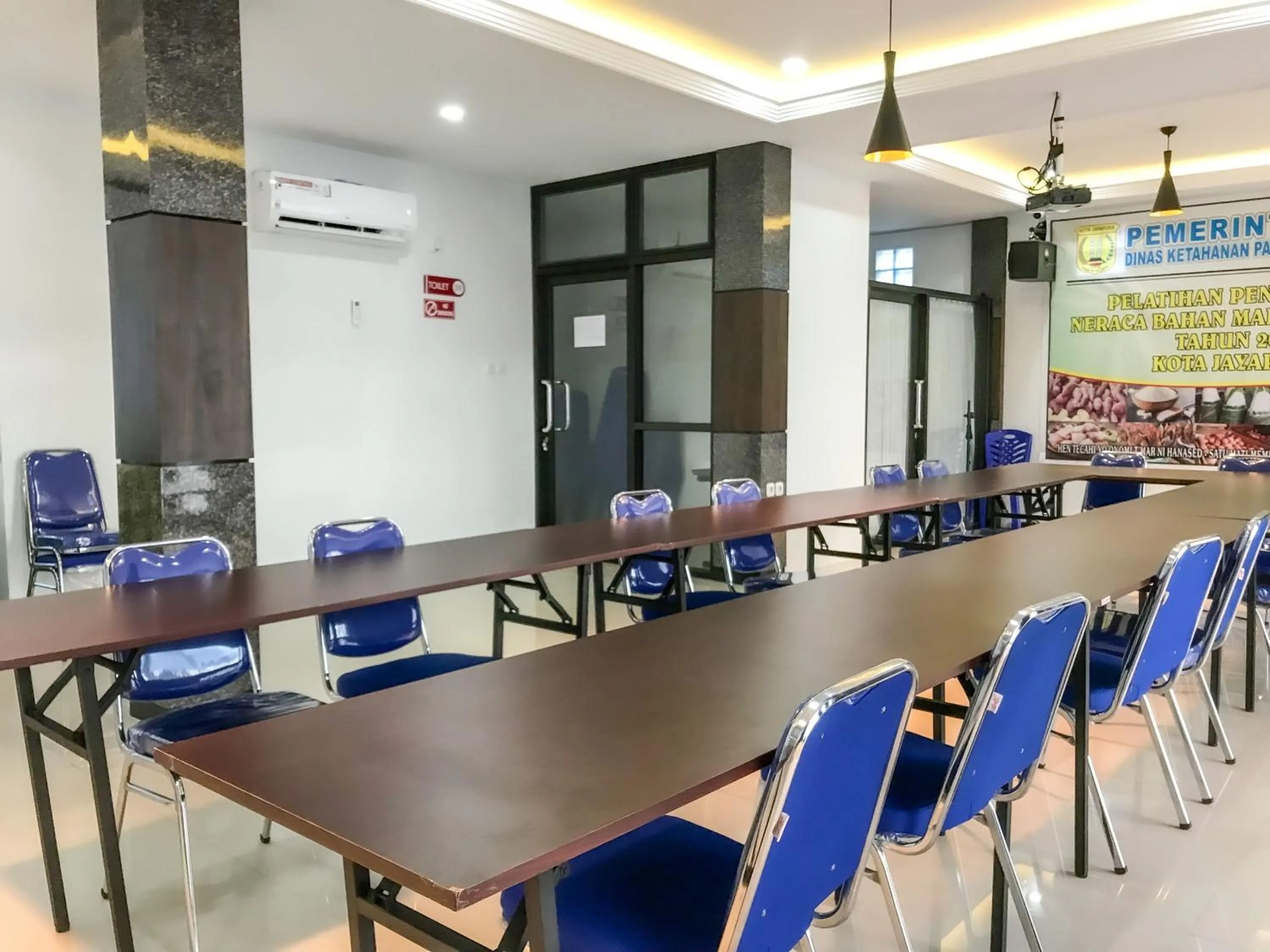 RedDoorz @ Gerson Hotel Abepura