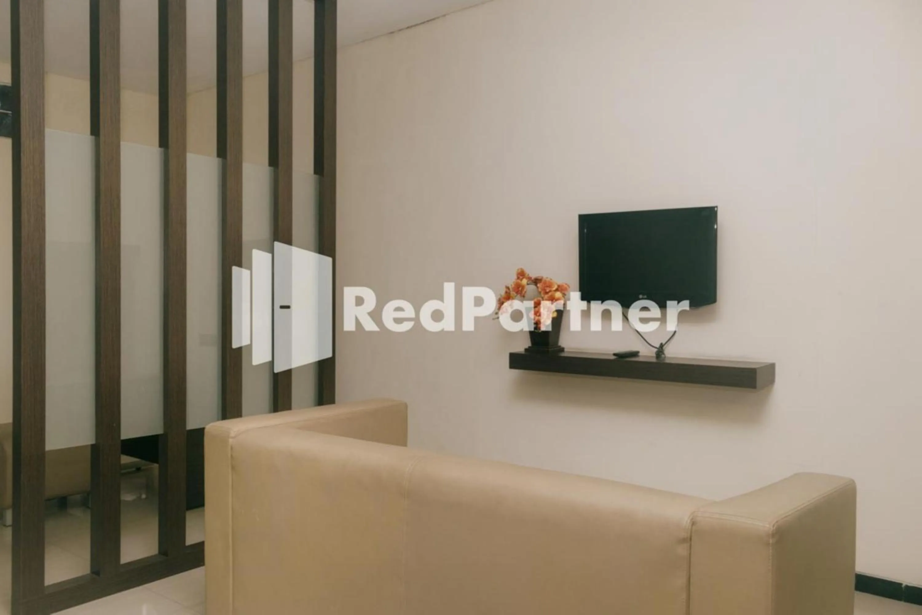 Bedroom in Pits Hotel Mitra RedDoorz near Atom Mall