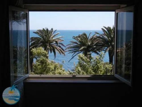 Sea view in Hotel L'Isola