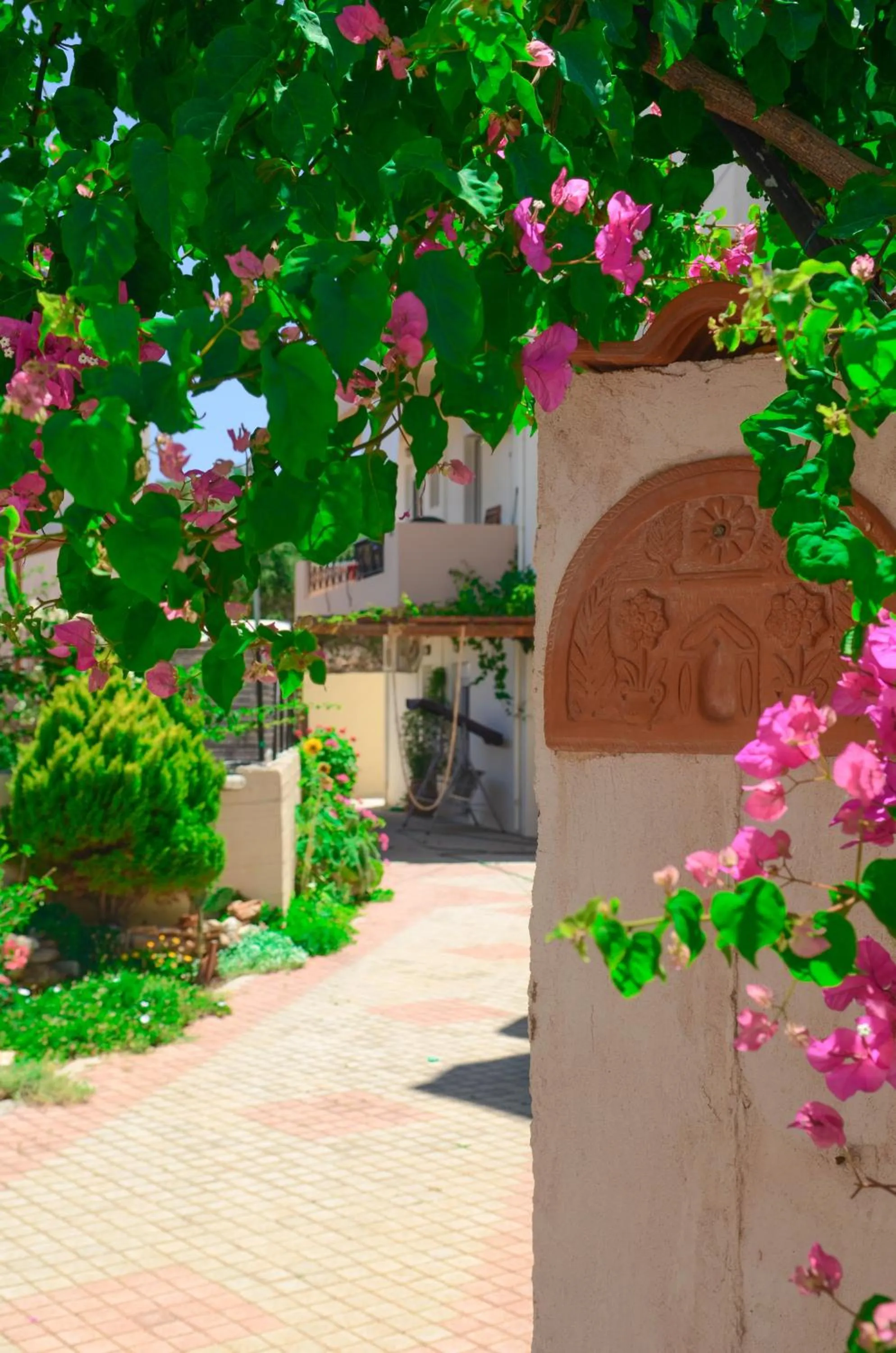 Facade/entrance in Home Suites