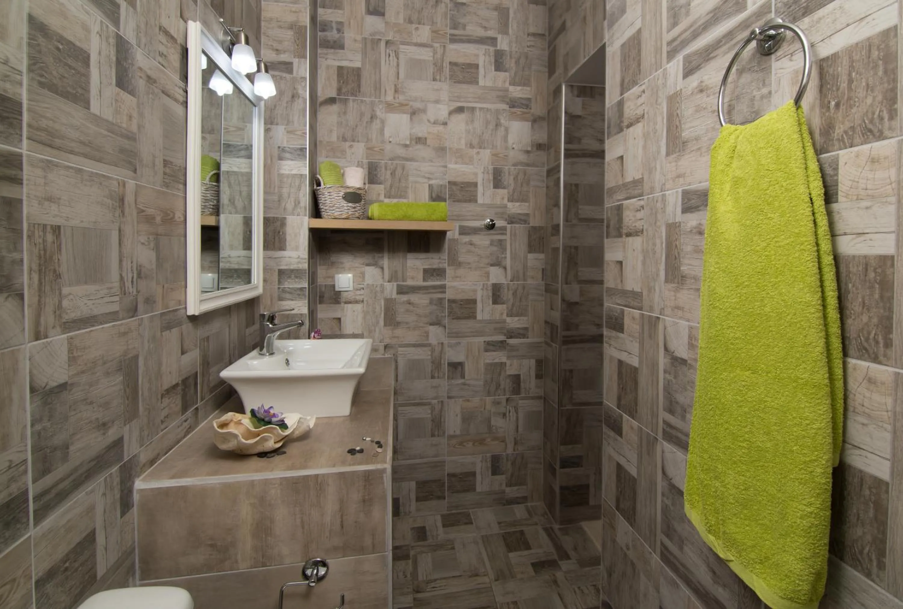 Shower in Home Suites