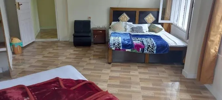 Restaurant/places to eat, Bed in Hotel Saspolo skardu