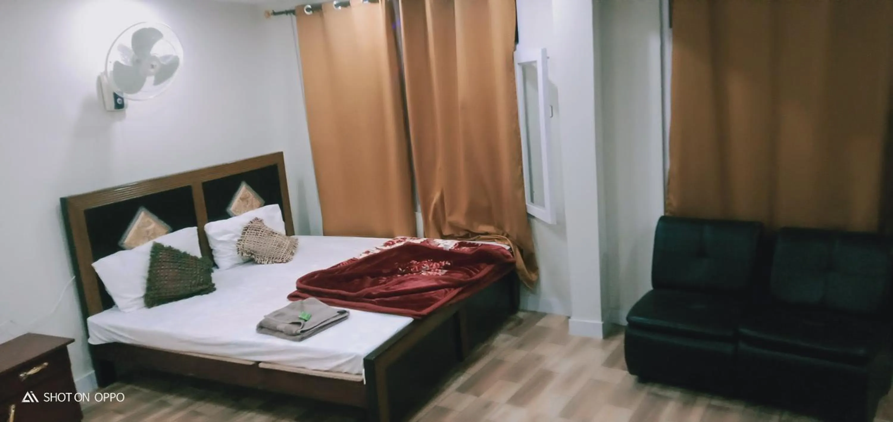 Bed in Hotel Saspolo skardu