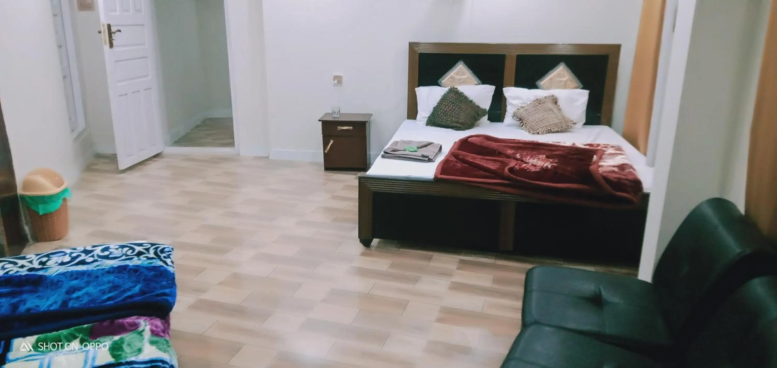 Bed in Hotel Saspolo skardu