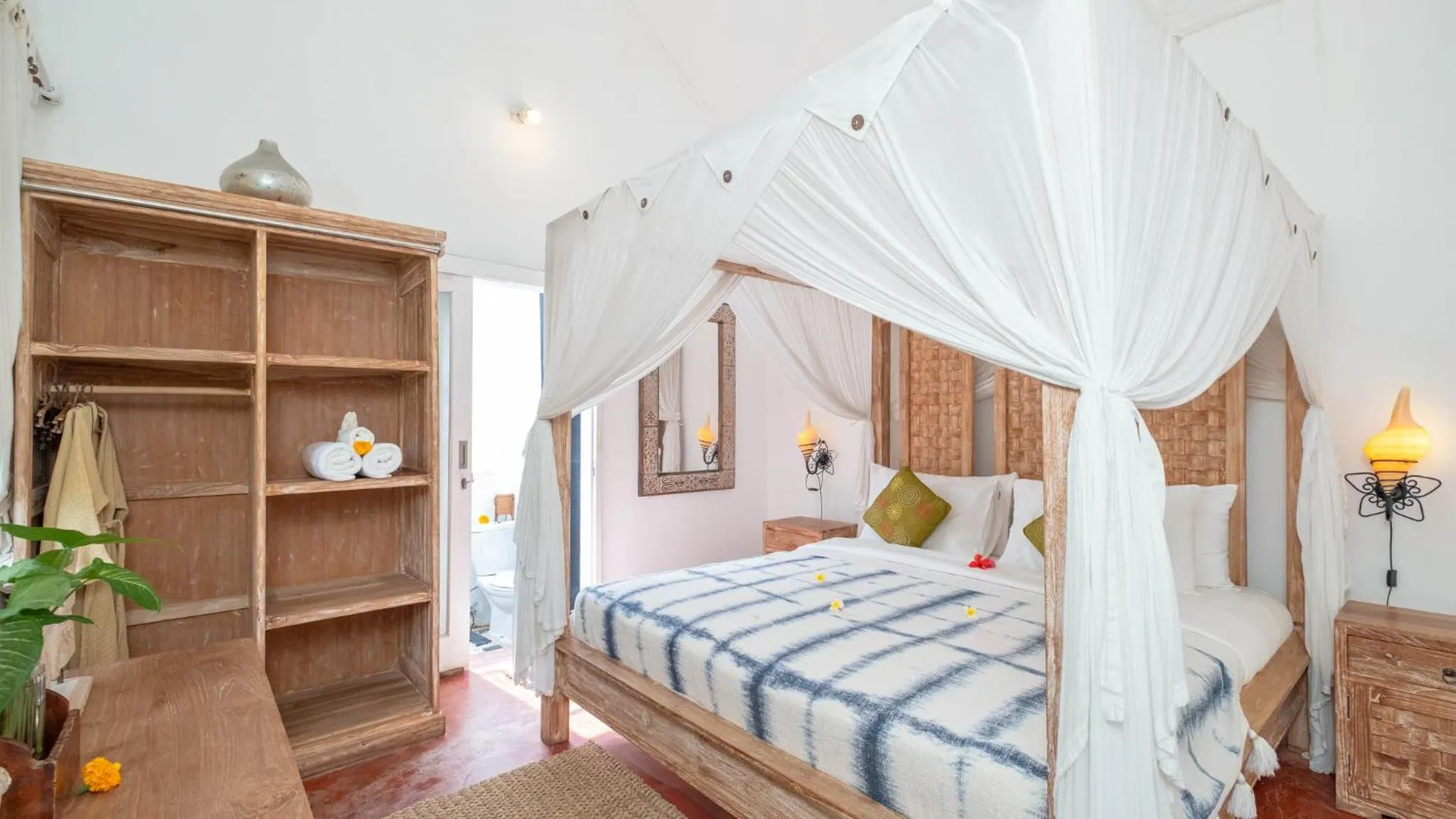 Bed in Palm Garden Villa - Private Pool Seminyak