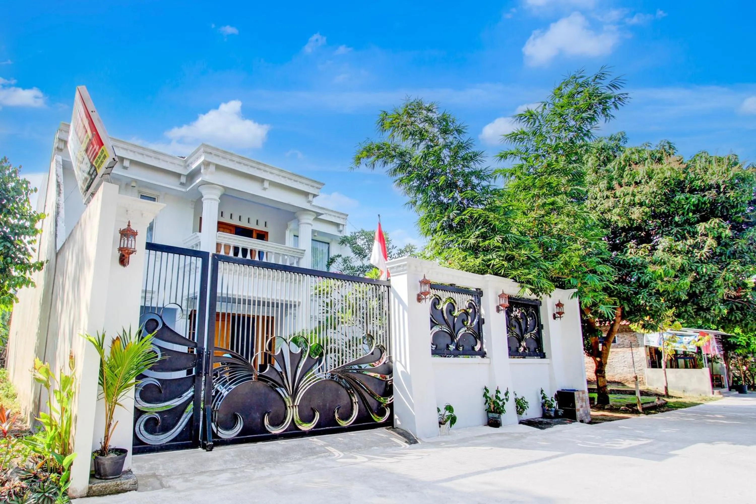 Facade/entrance in Hotel O D'draman Homestay Syariah