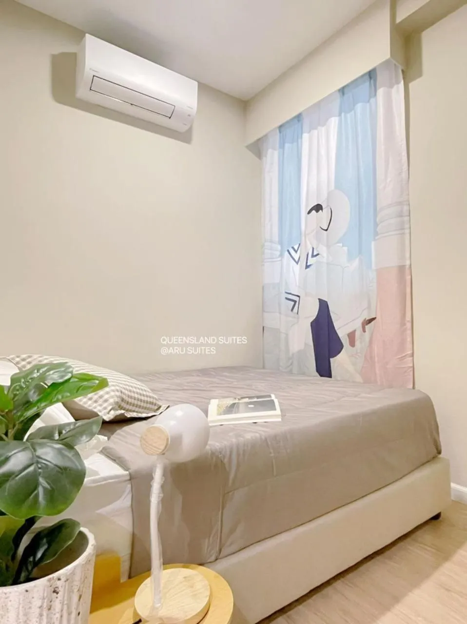 Bed in QUEENSLAND SUITES at Aru Suites, Kota Kinabalu