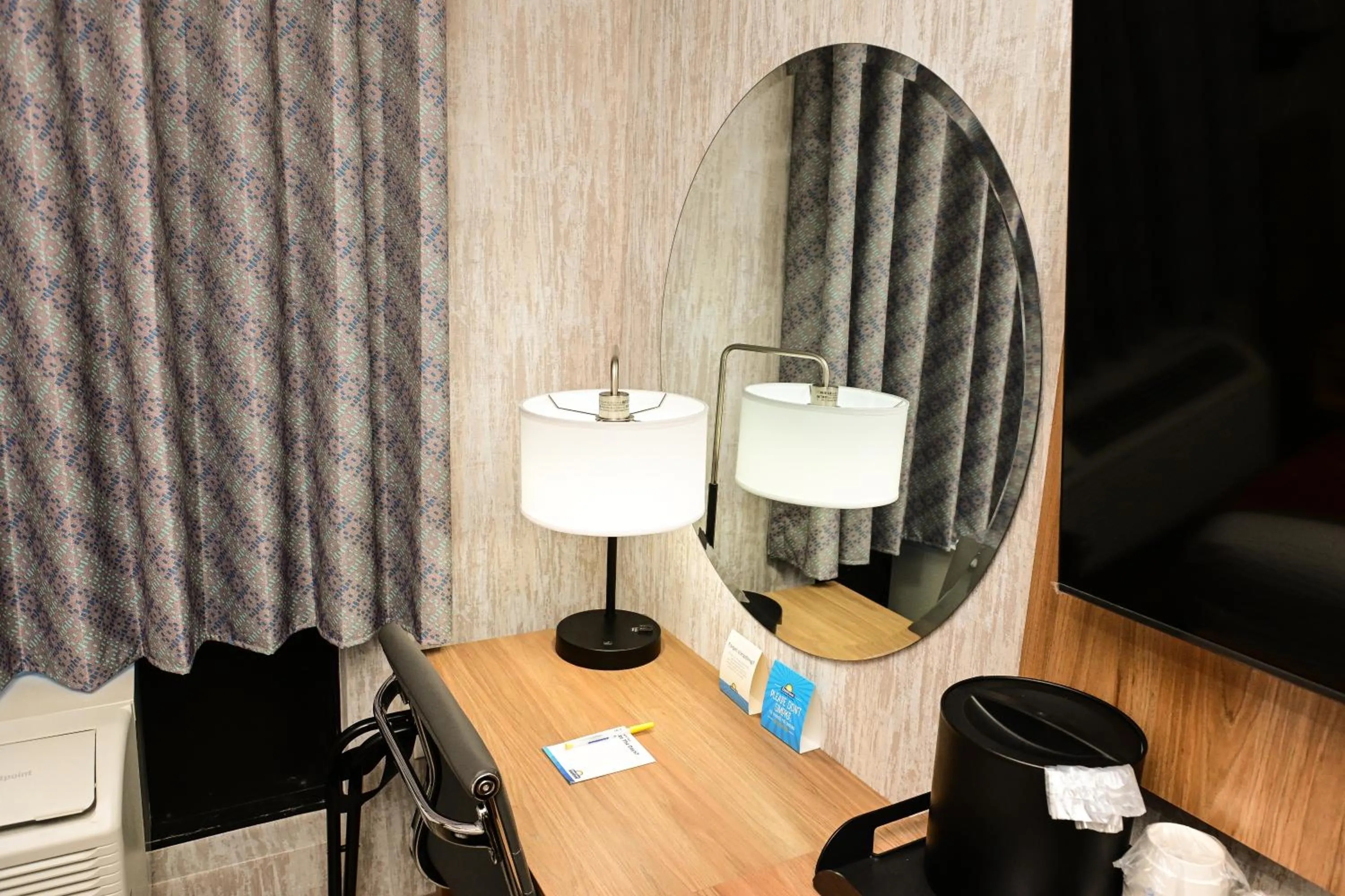 Days Inn by Wyndham Bronx NYC