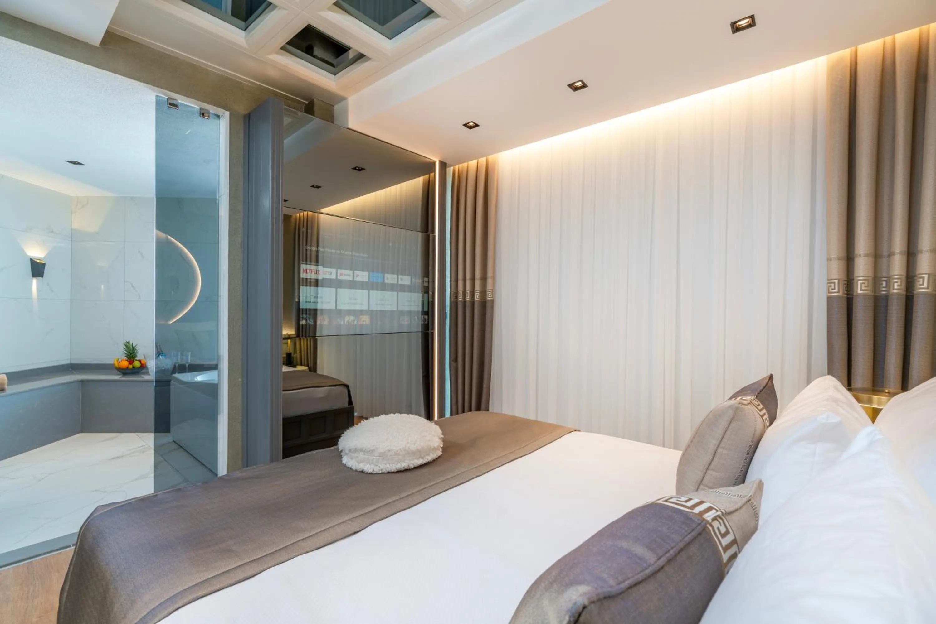 Photo of the whole room, Bed in Golden Star Hotel