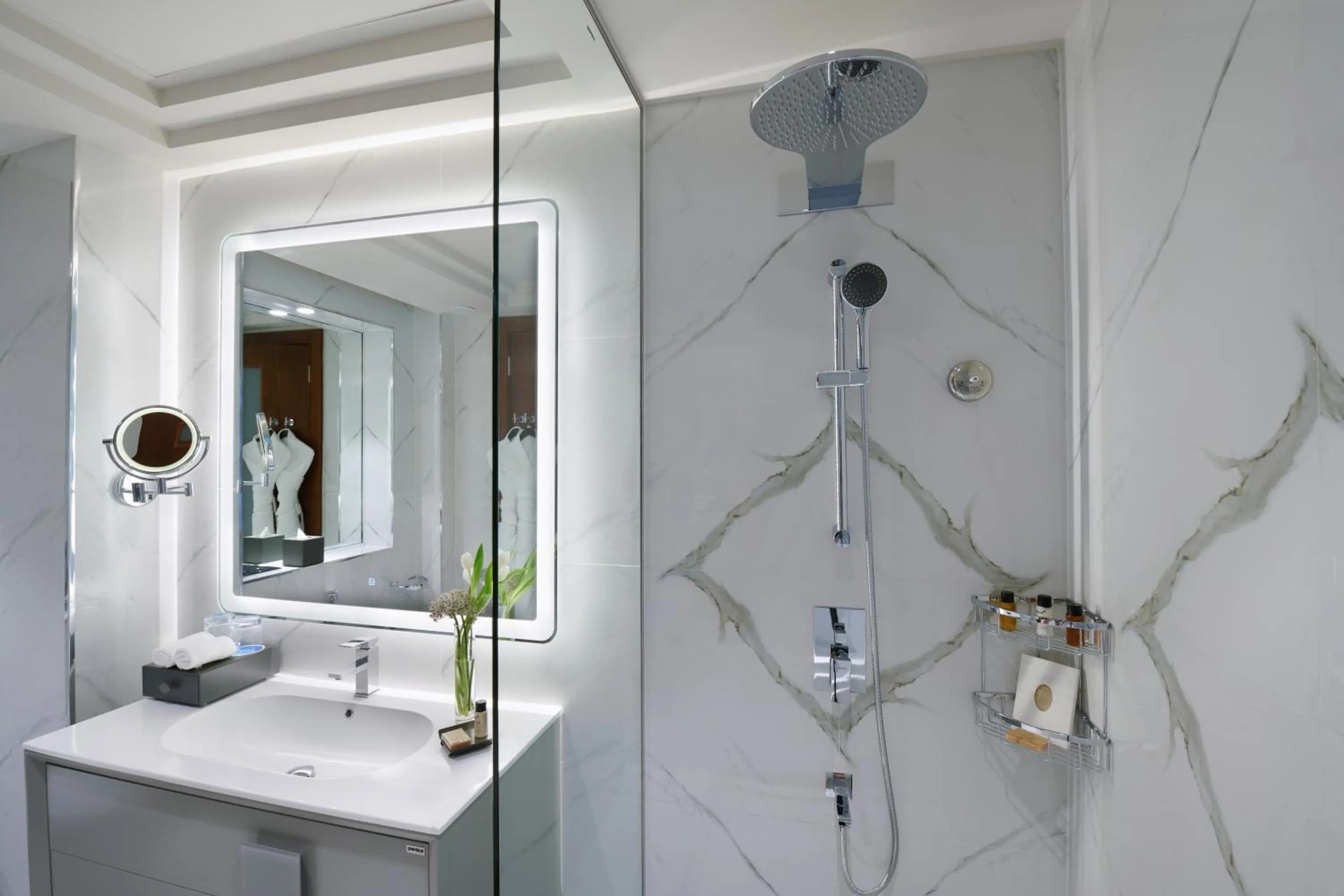 Bathroom in Wyndham Grand Doha West Bay Beach