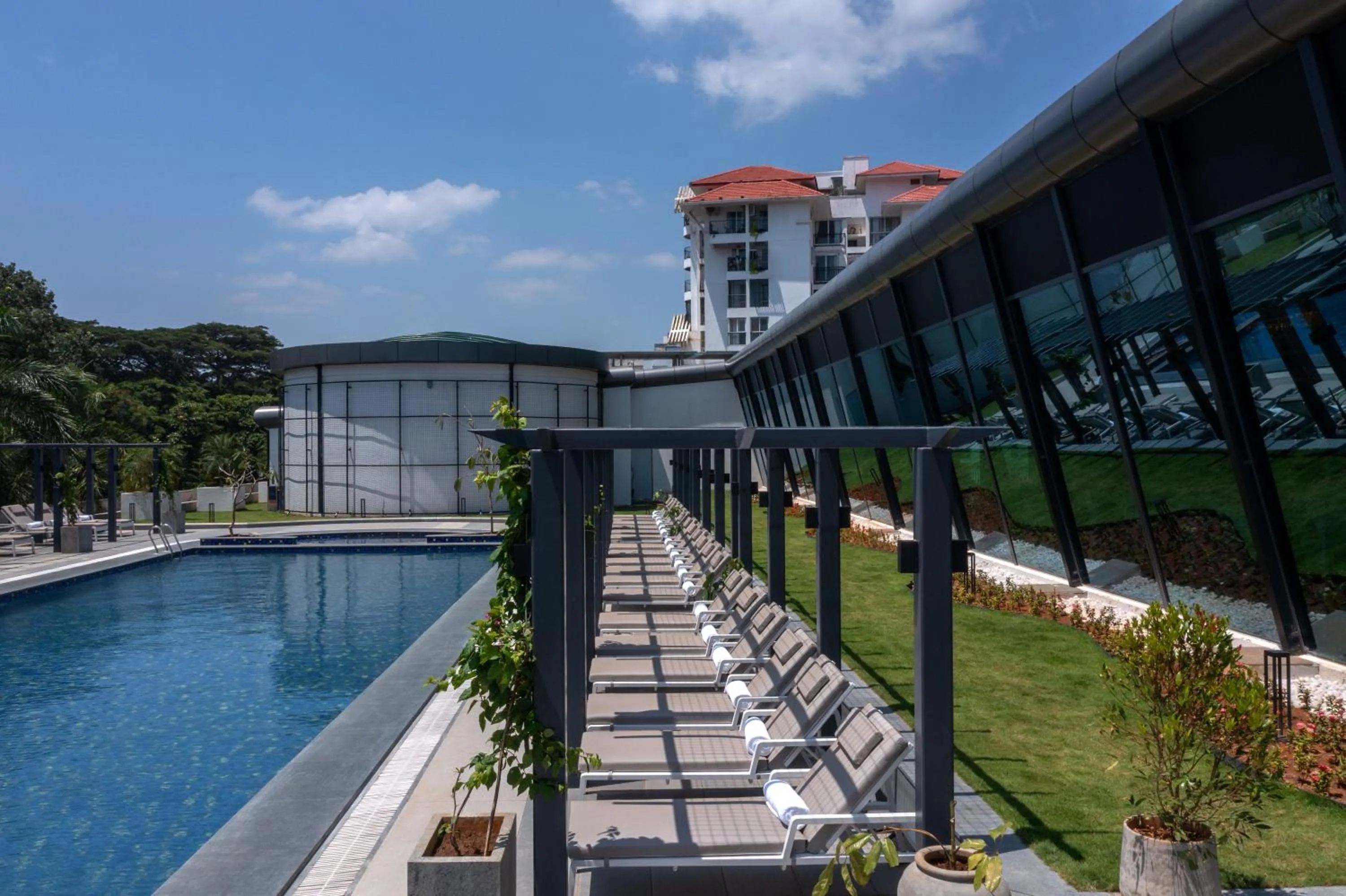 Swimming pool in Hyatt Regency Trivandrum