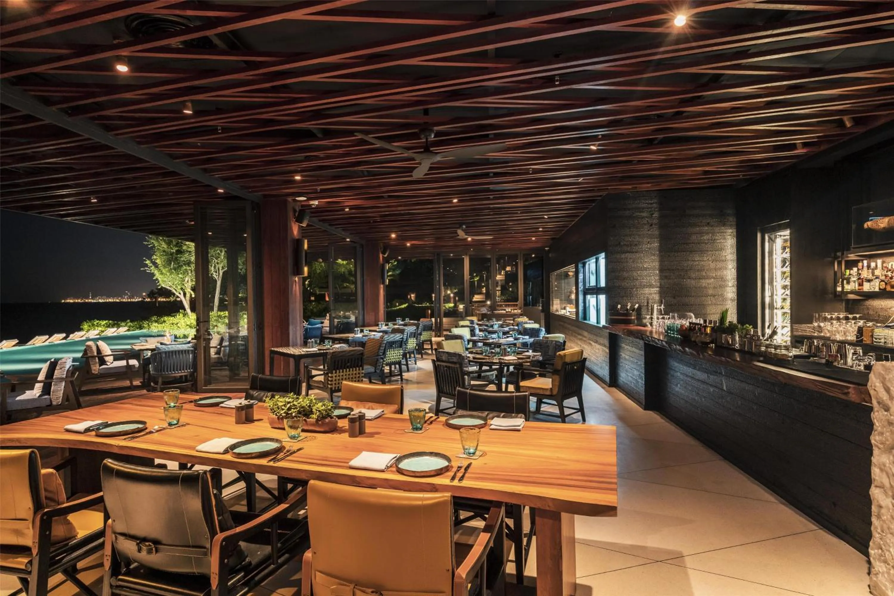 Restaurant/places to eat in Andaz Pattaya Jomtien Beach, By Hyatt