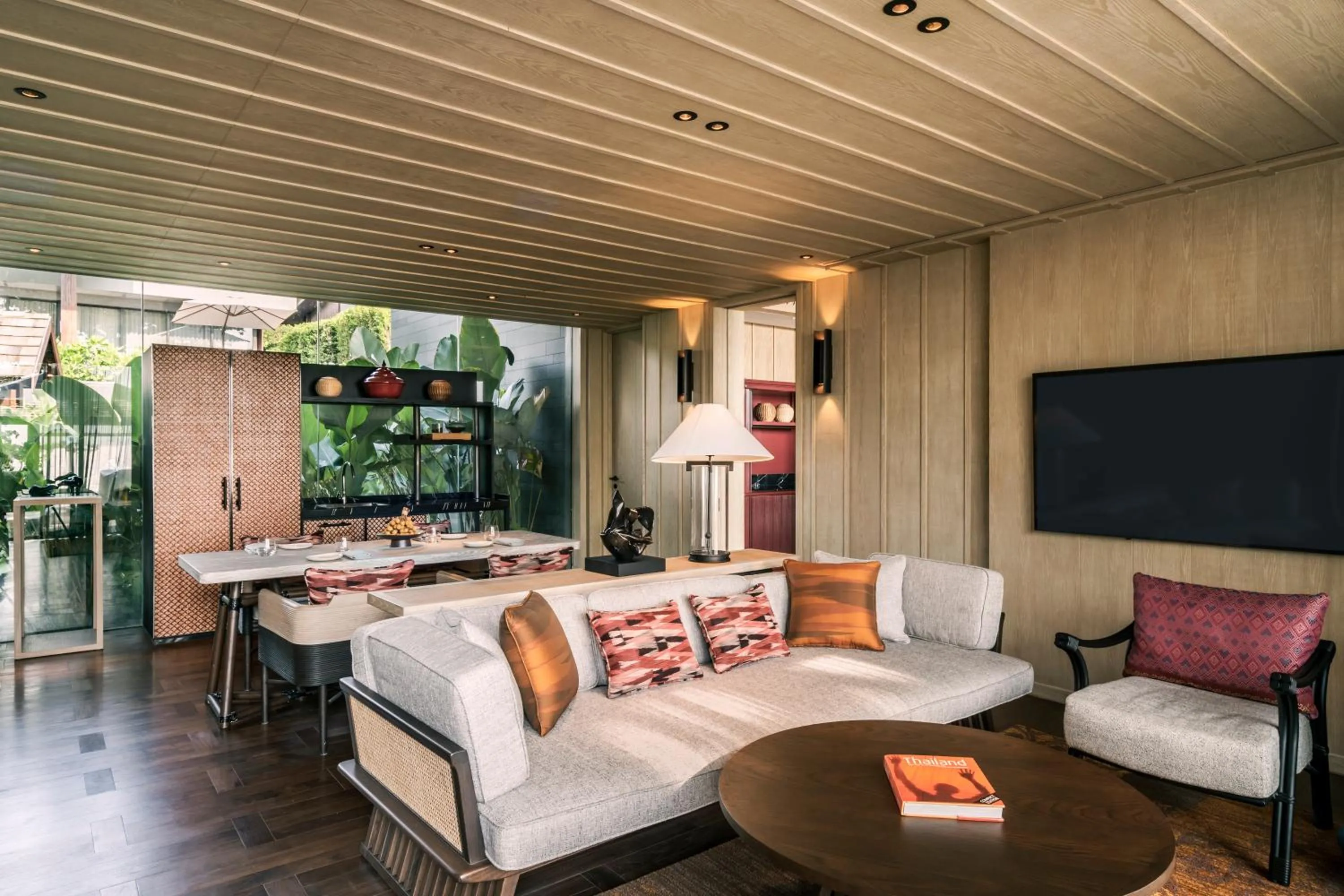 Living room in Andaz Pattaya Jomtien Beach, By Hyatt