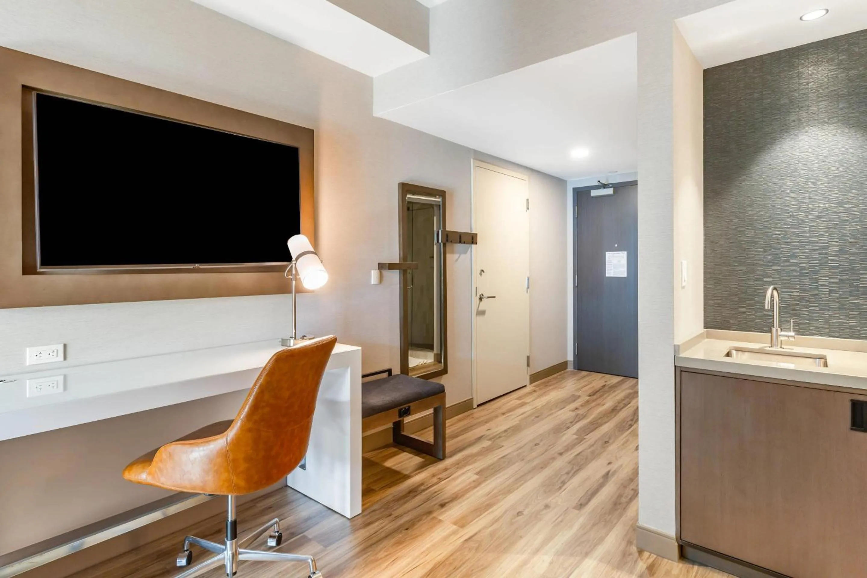 Bedroom in Cambria Hotel New Haven University Area