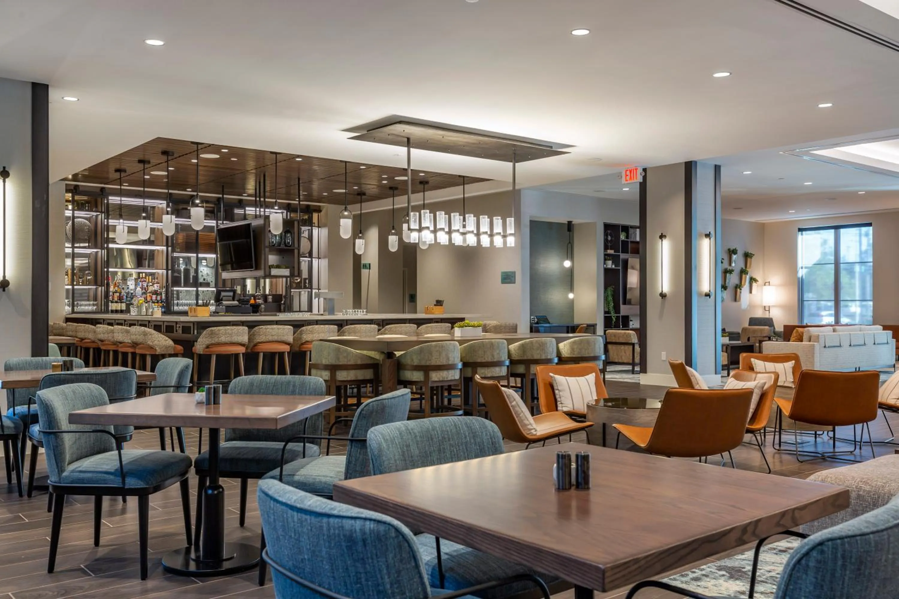 Restaurant/places to eat in Cambria Hotel New Haven University Area