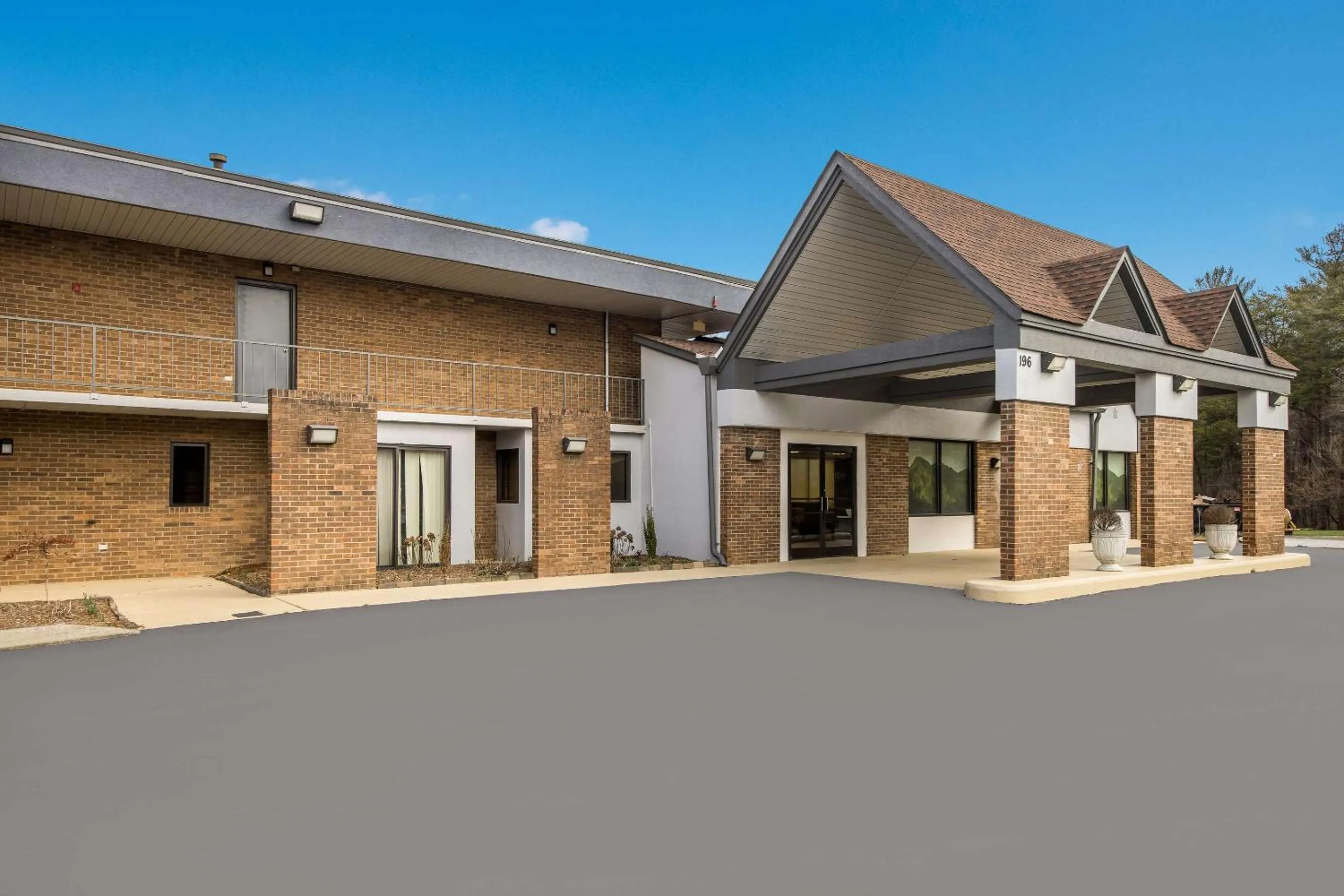 Property building in Quality Inn Asheville Airport