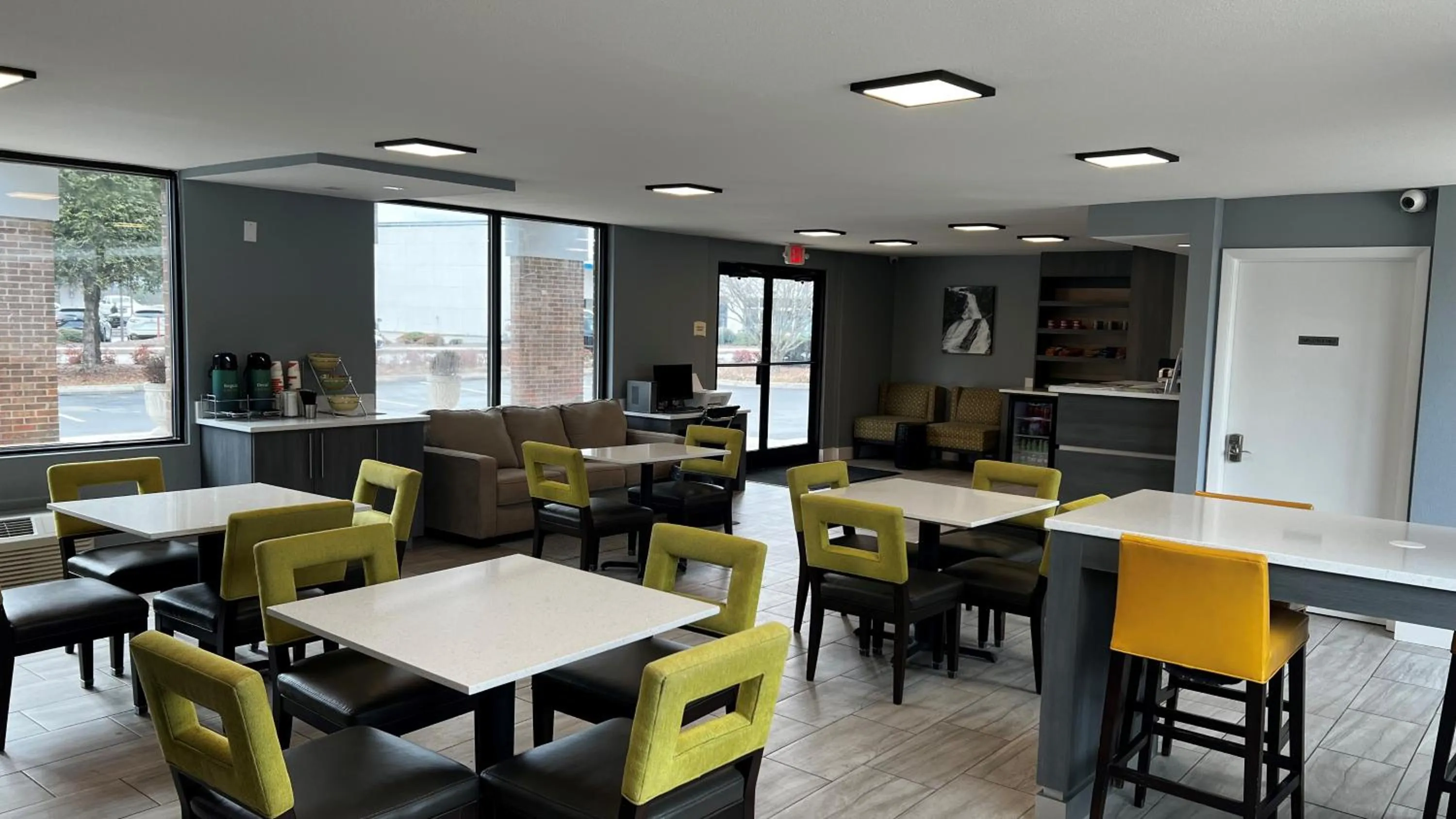 Lobby or reception in Quality Inn Asheville Airport