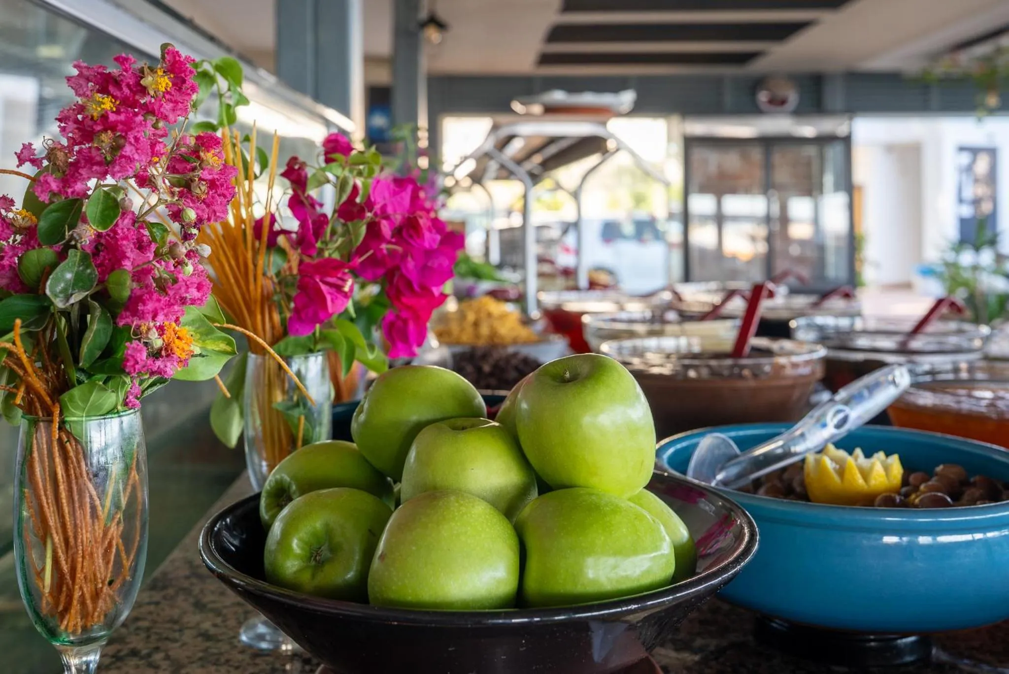 Food and drinks in Side Beach Club