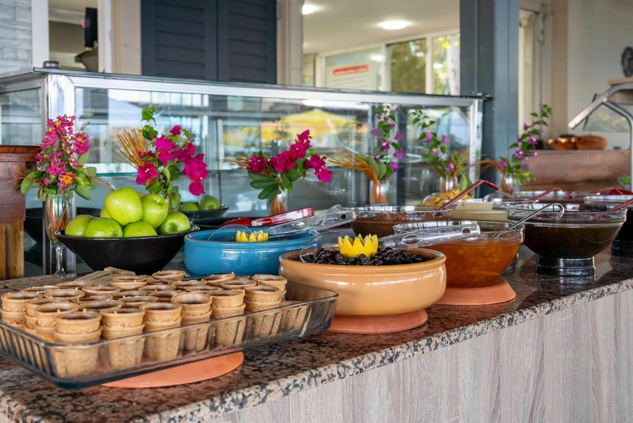 Food and drinks in Side Beach Club