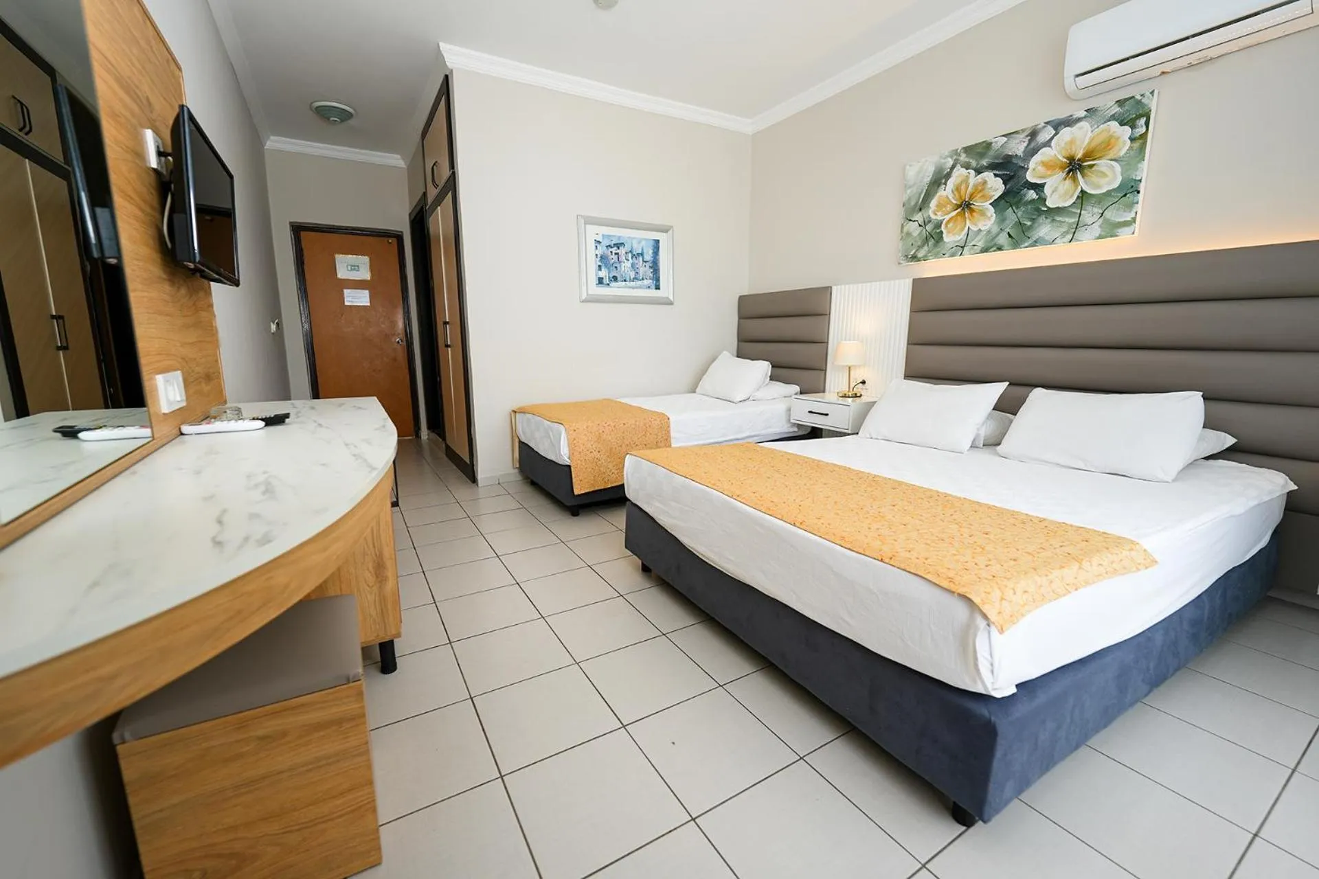 Bed in Side Beach Club