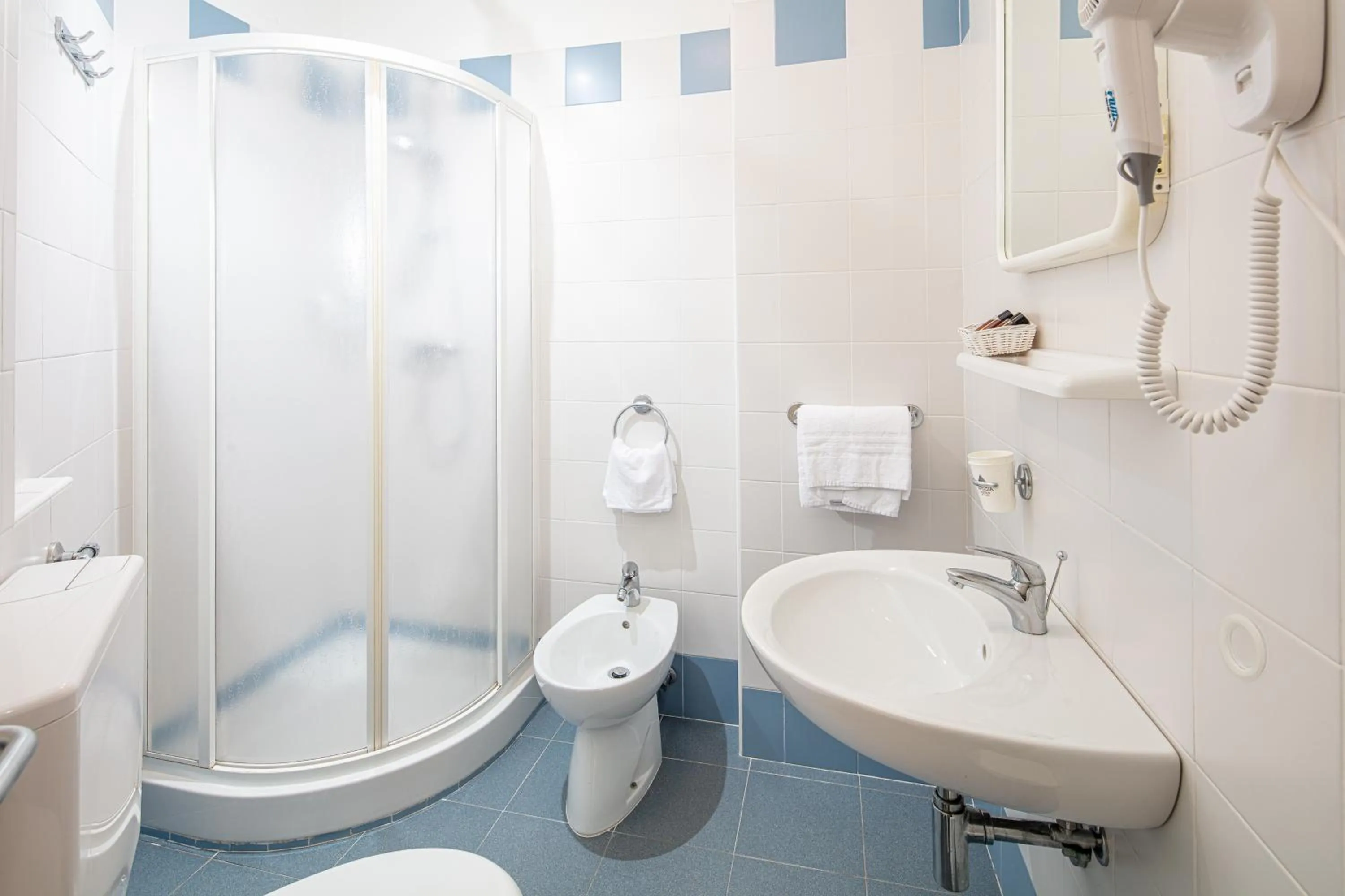 Restaurant/places to eat in Hotel Argentina