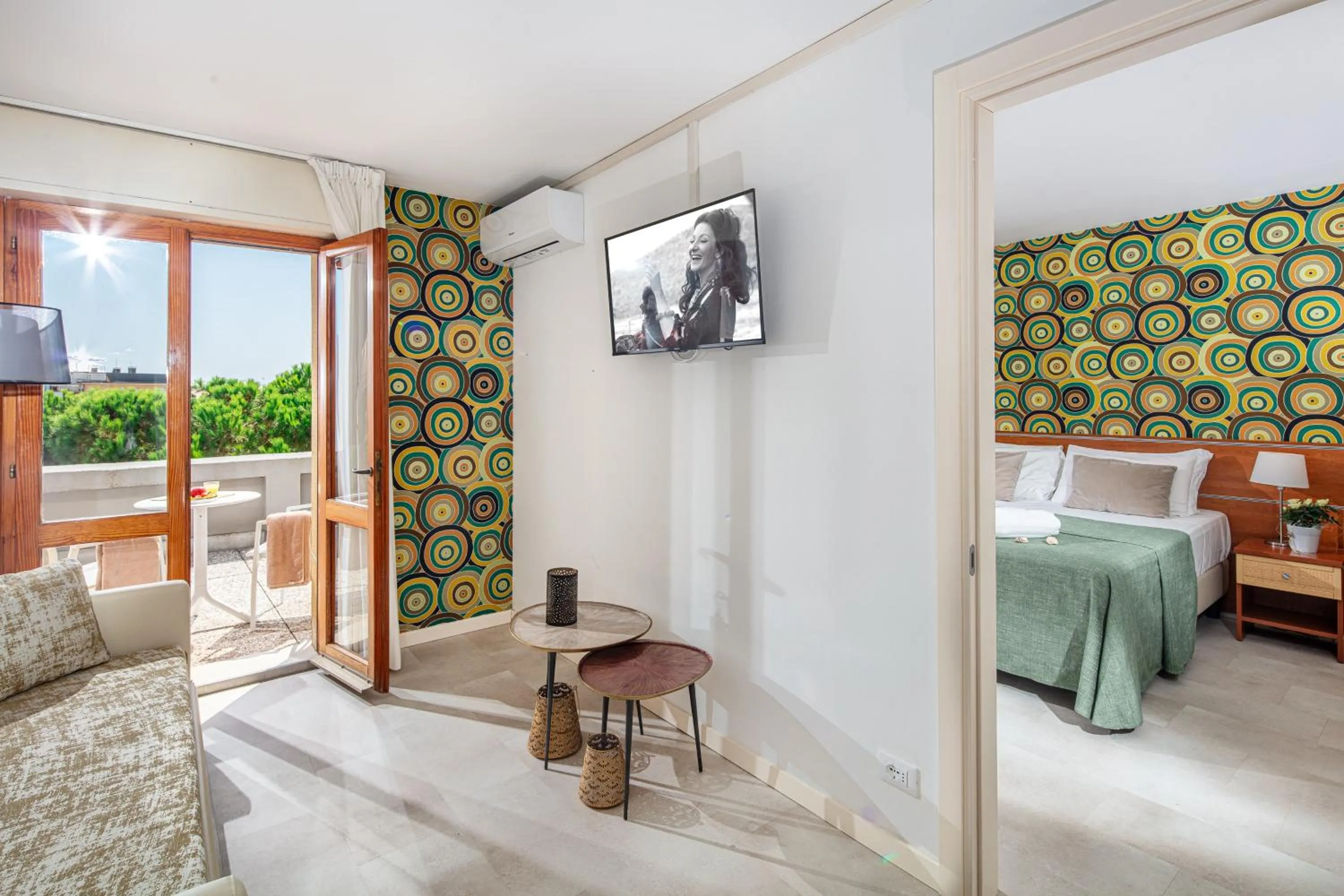 Restaurant/places to eat in Hotel Argentina