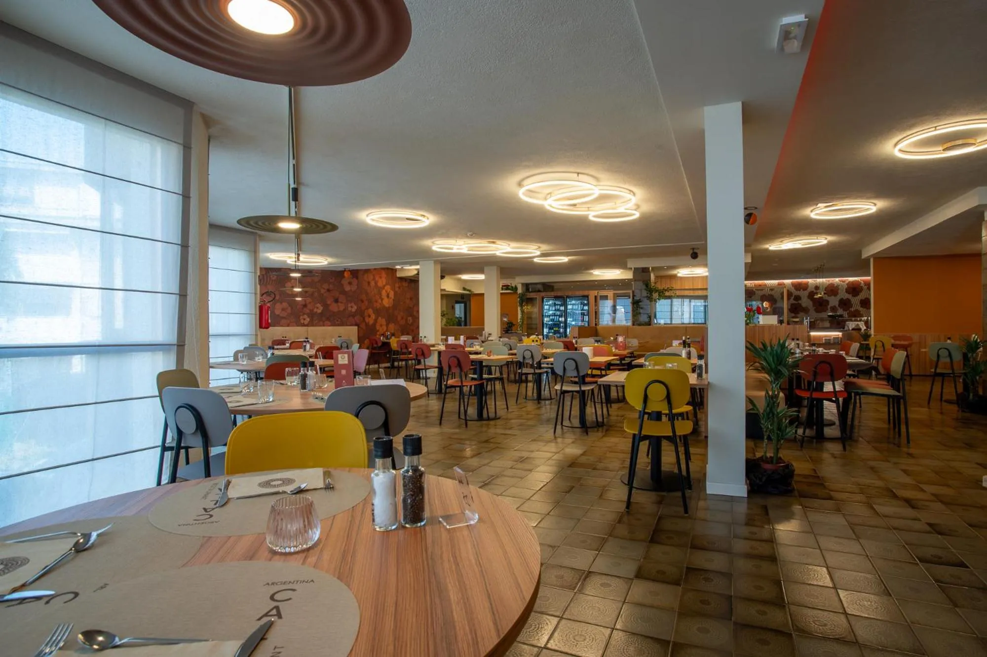 Restaurant/places to eat in Hotel Argentina