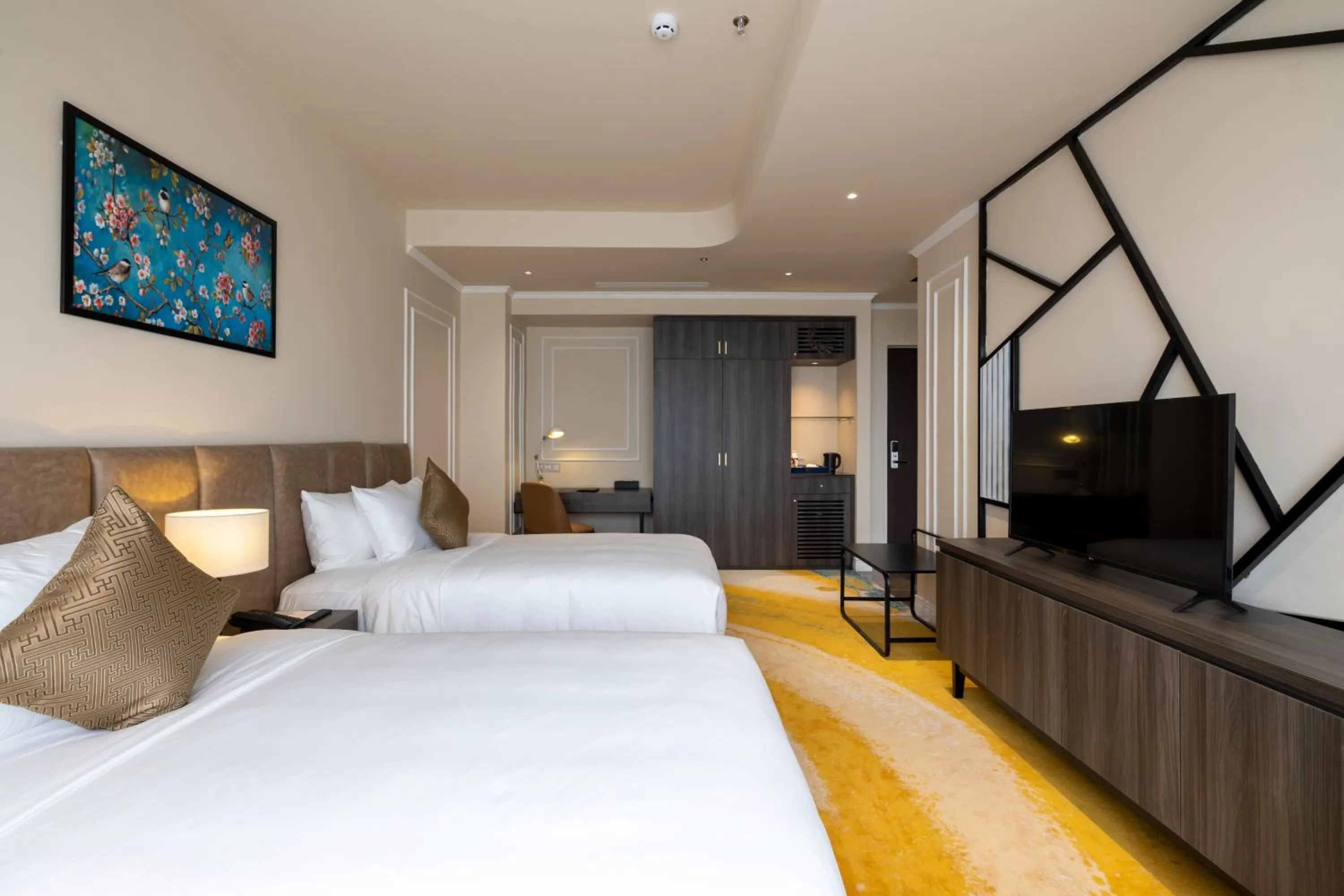 Bed in La Vela Hue Hotel