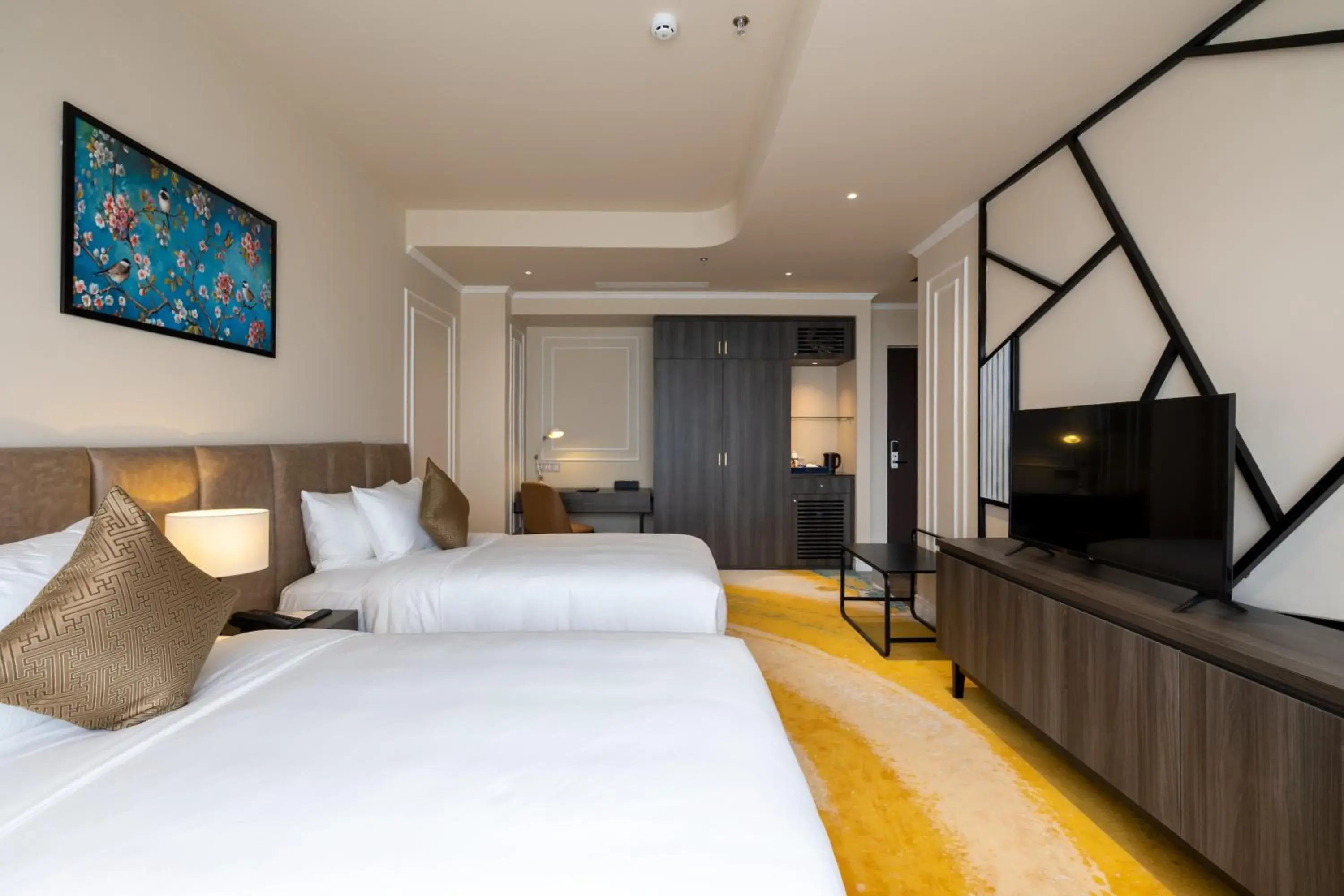 Bed in La Vela Hue Hotel Bed in La Vela Hue Hotel