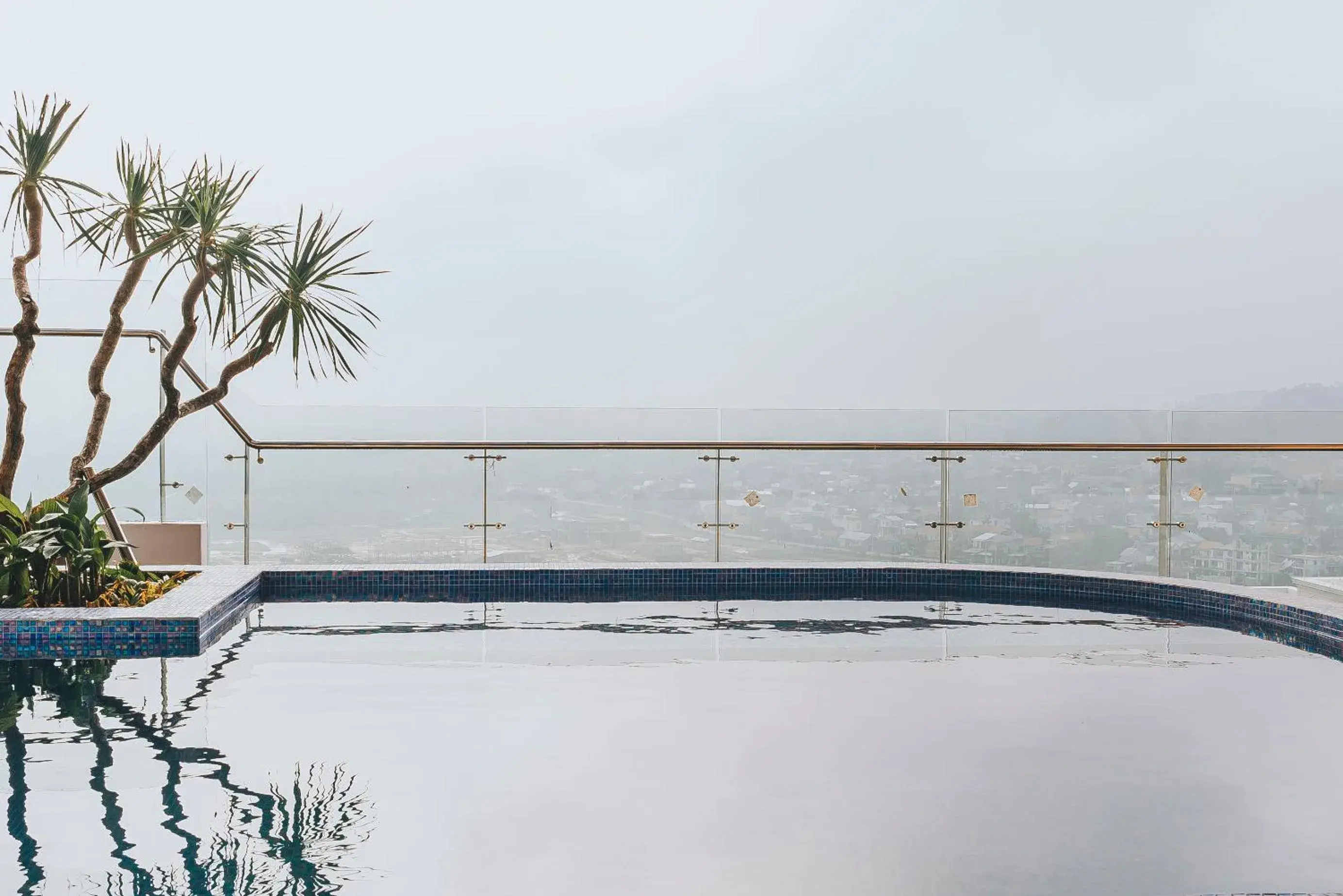 Pool view in La Vela Hue Hotel Pool view in La Vela Hue Hotel