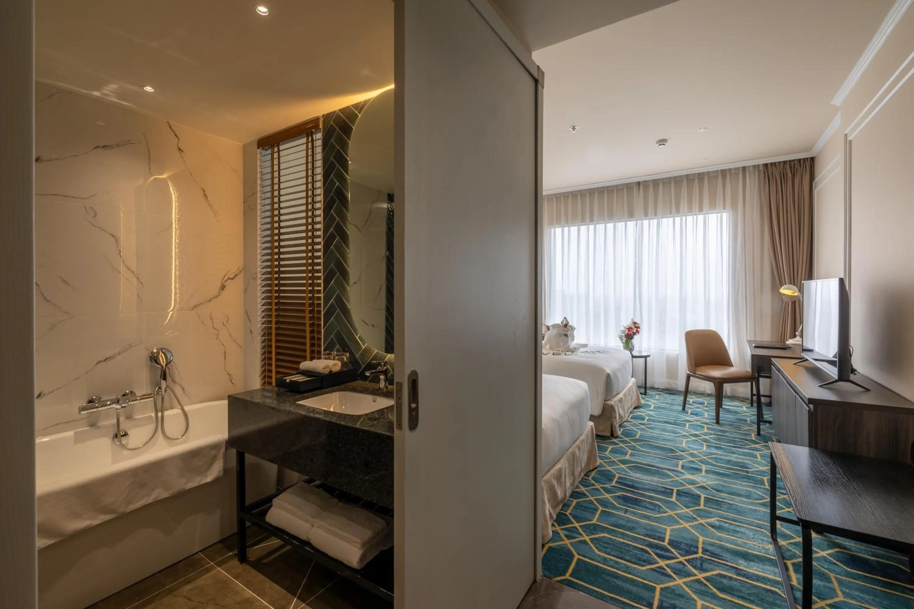 Bathroom, Bed in La Vela Hue Hotel