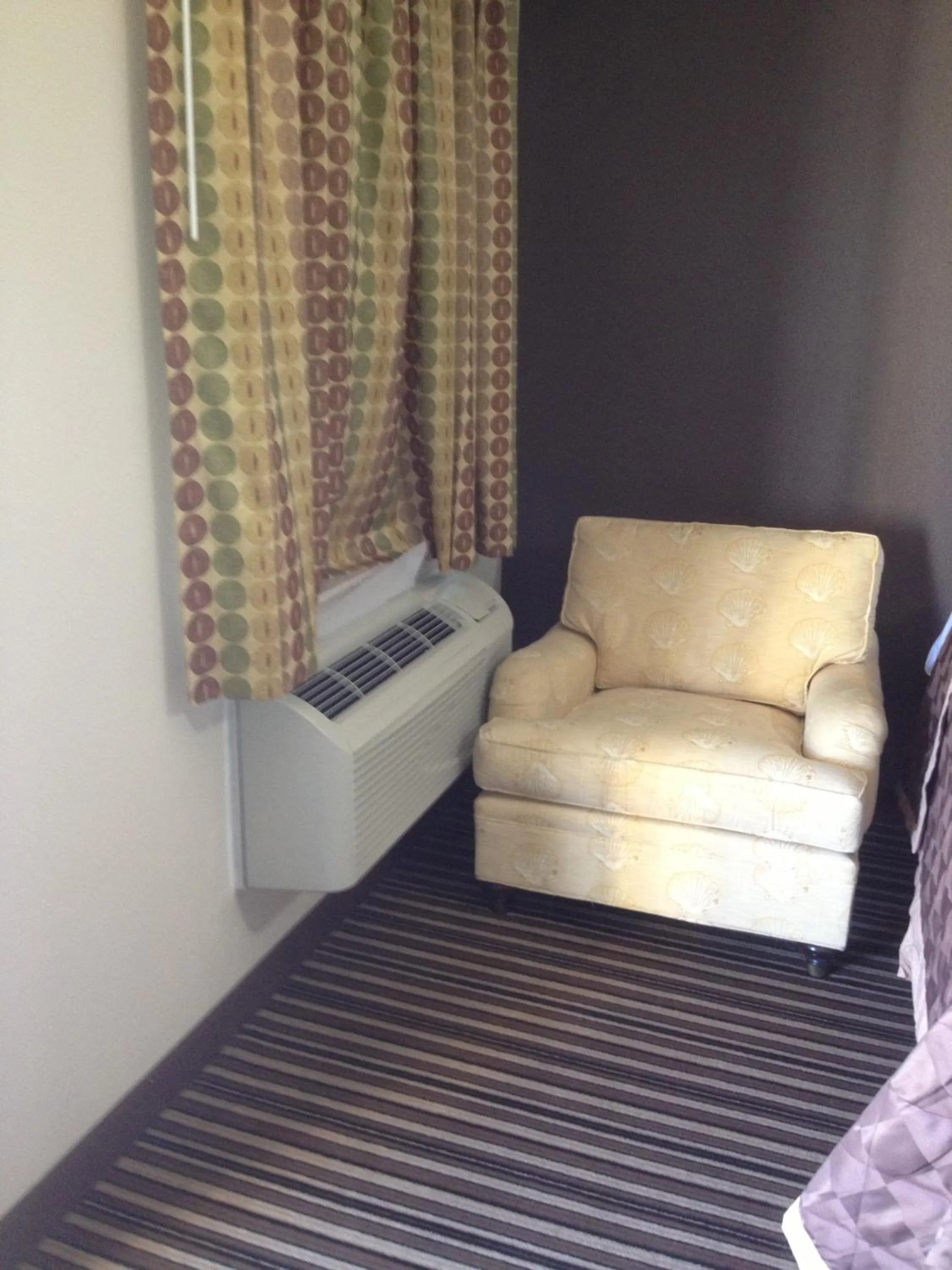 Living room in Executive Inn Snyder