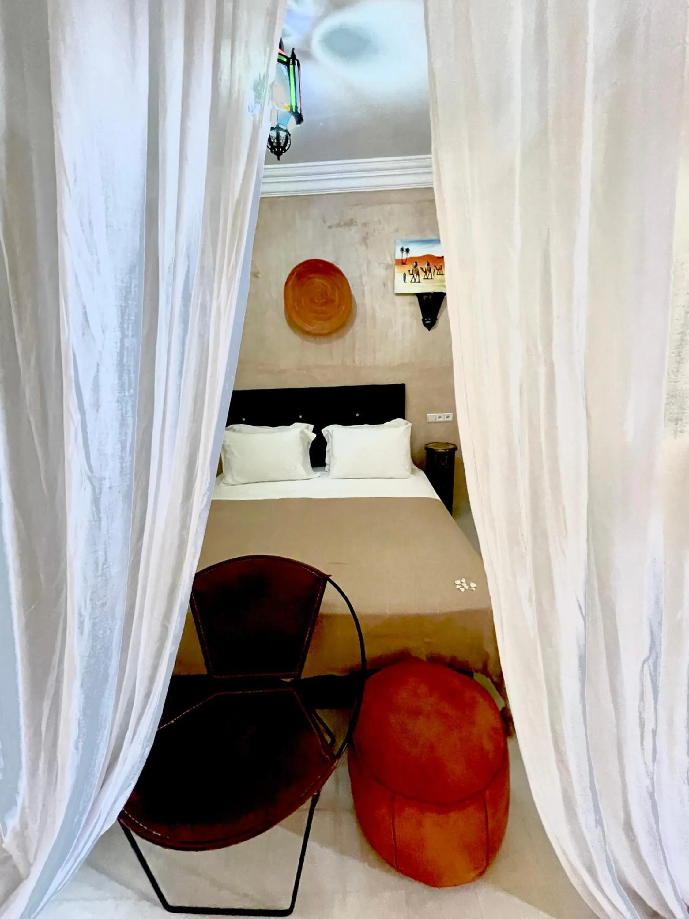 Bedroom in Riad Les Miroirs