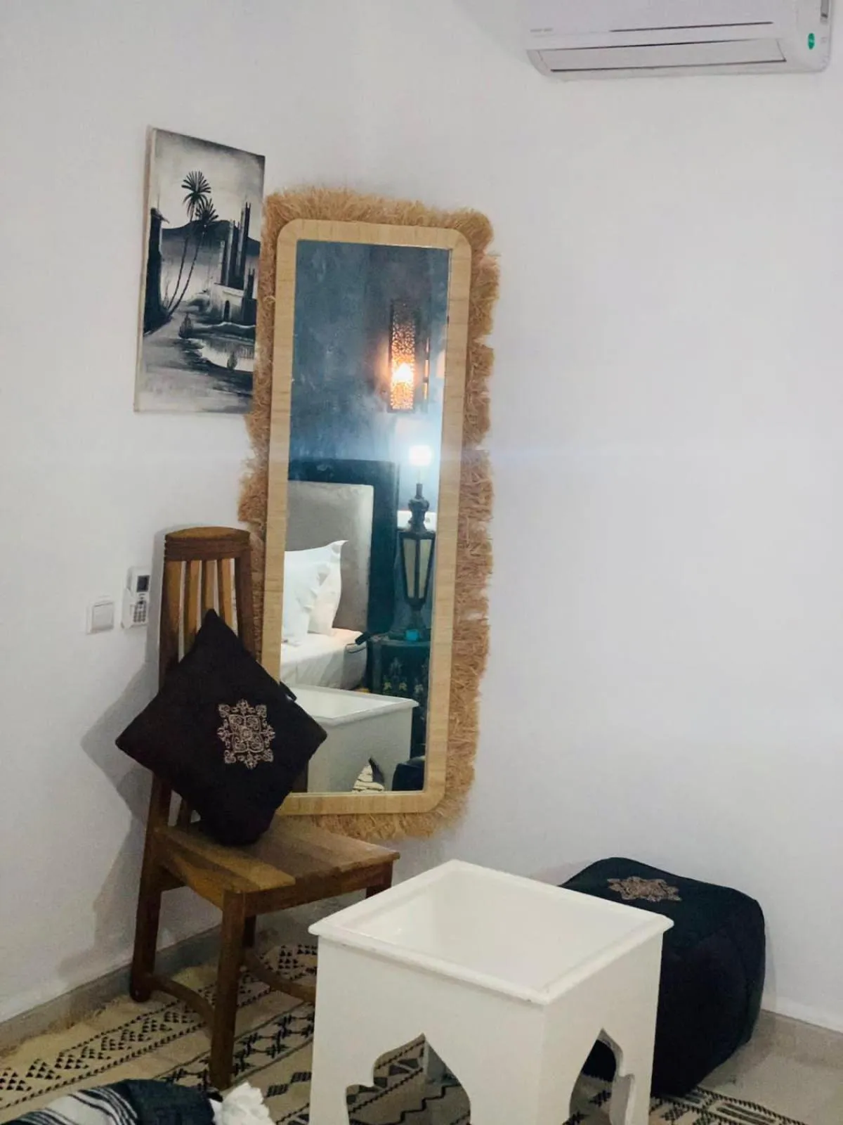 Seating area in Riad Les Miroirs