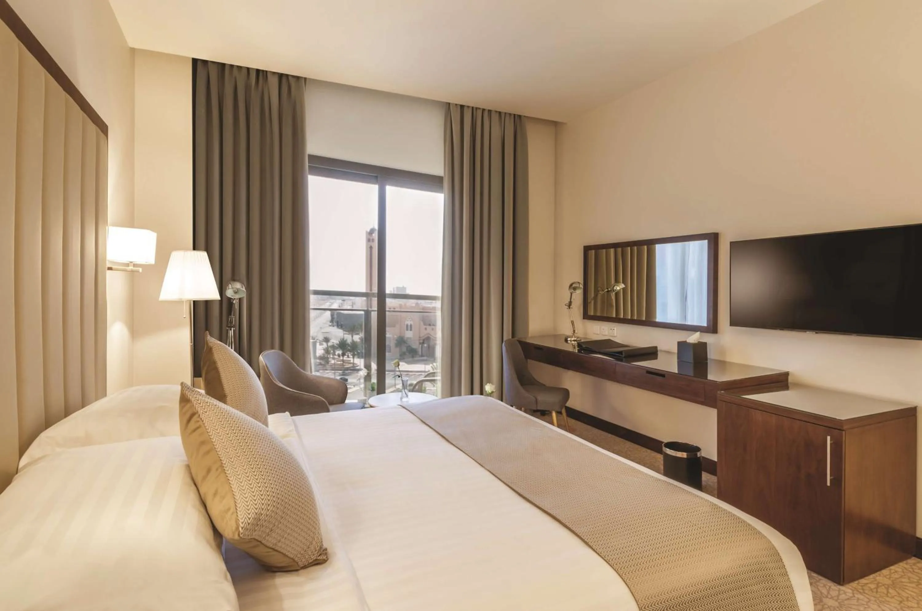 Bedroom, Bed in Best Western Plus Al Qurayyat City Center