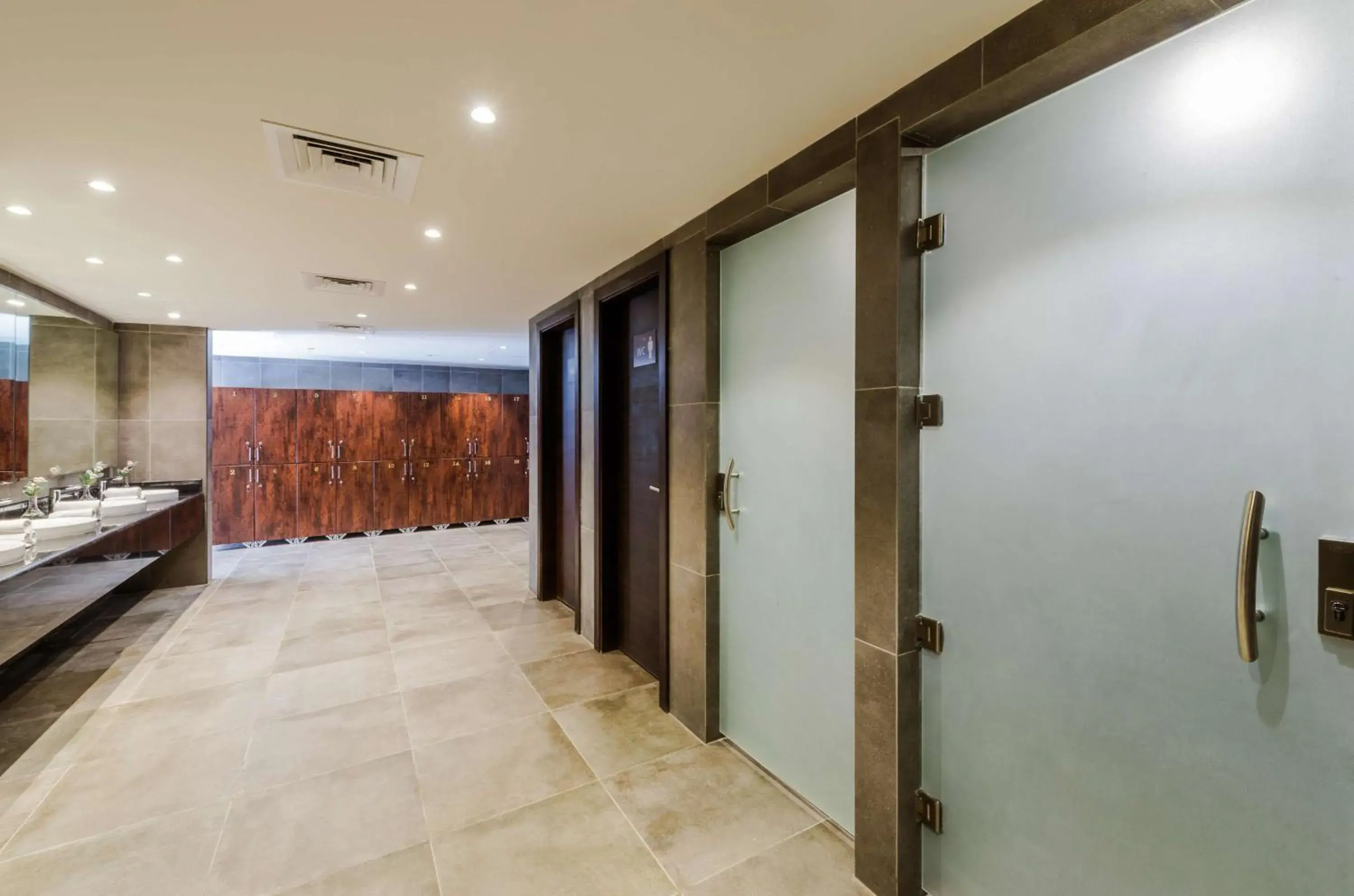 Spa and wellness centre/facilities, Bed in Best Western Plus Al Qurayyat City Center Spa and wellness centre/facilities, Bed in Best Western Plus Al Qurayyat City Center